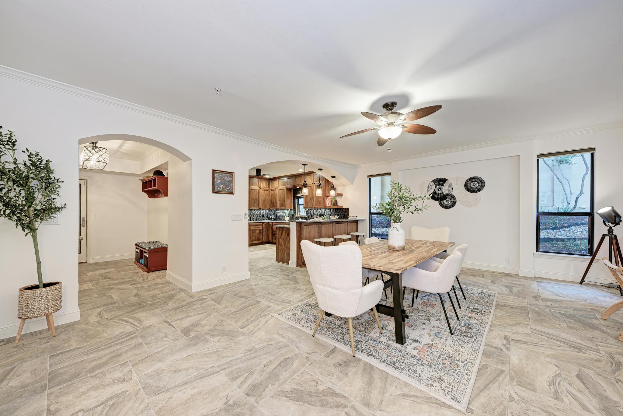 1115 W 7th St # 106, Austin, TX 78703