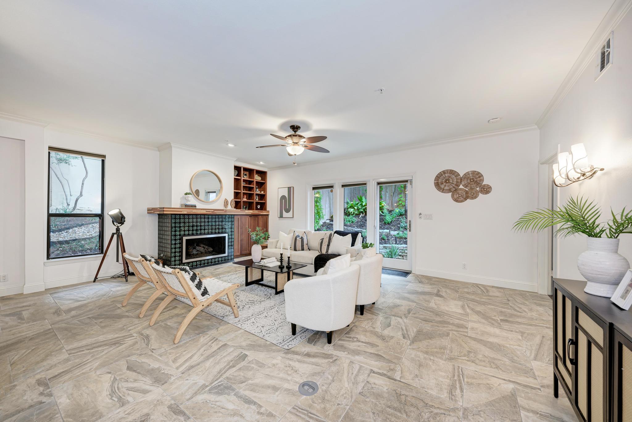 1115 W 7th St # 106, Austin, TX 78703