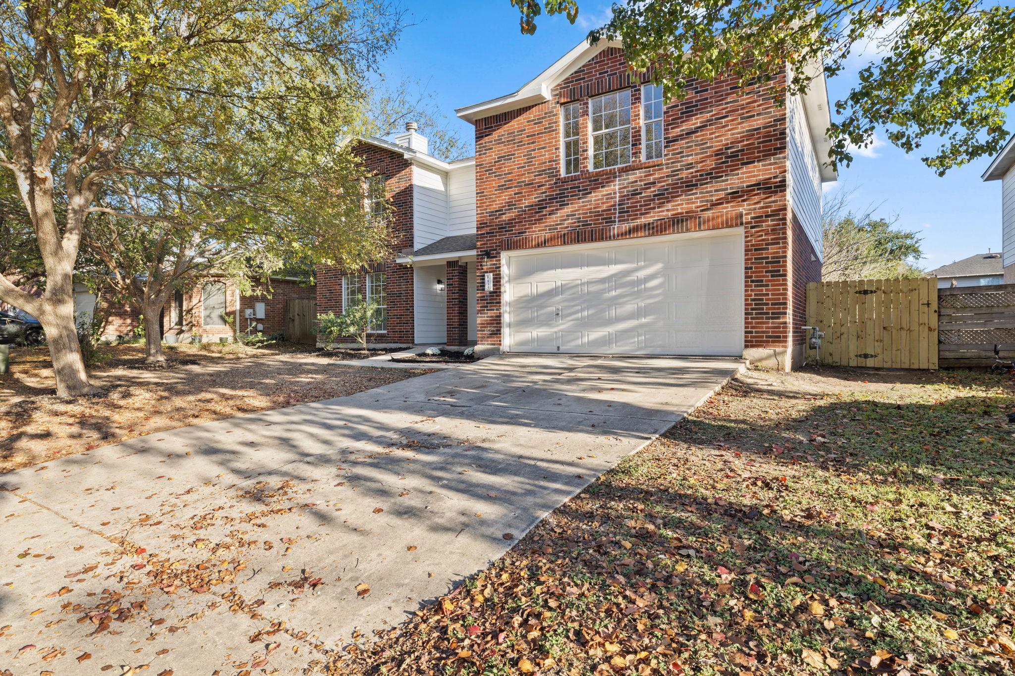 835 Brandi Cir, Kyle, TX 78640