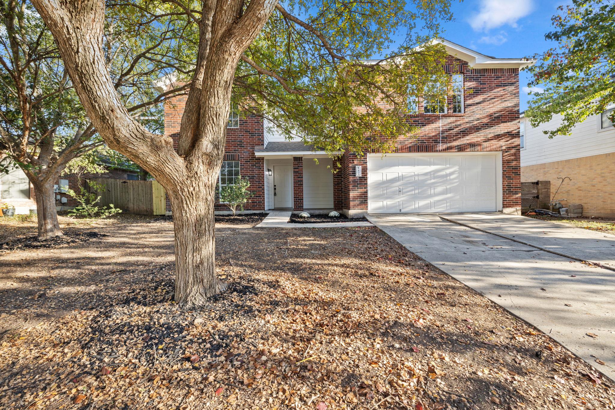 835 Brandi Cir, Kyle, TX 78640