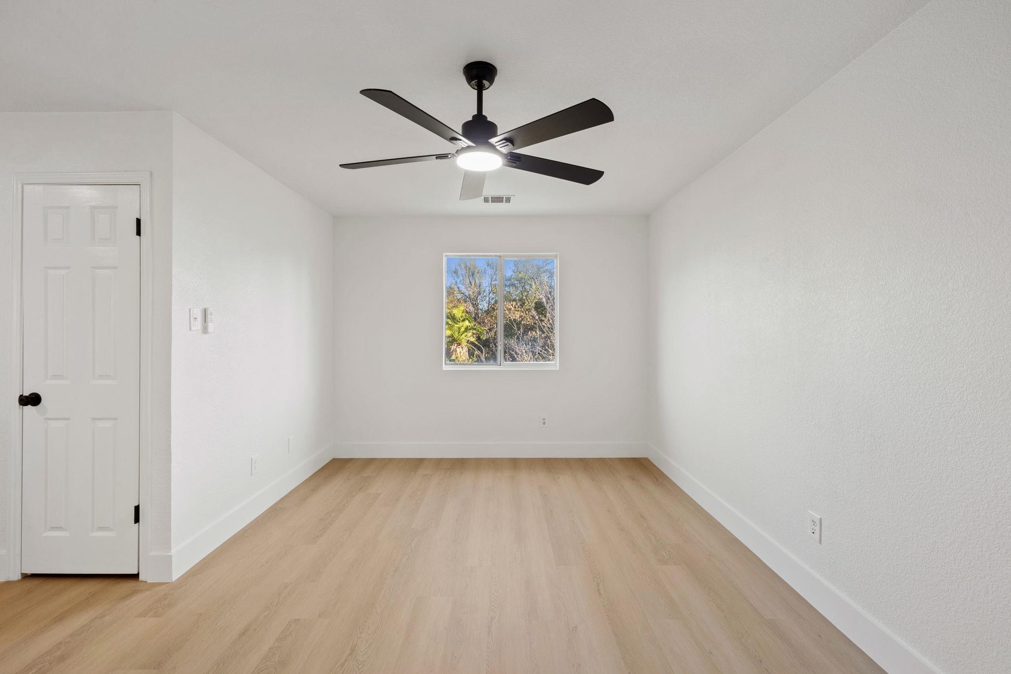 835 Brandi Cir, Kyle, TX 78640