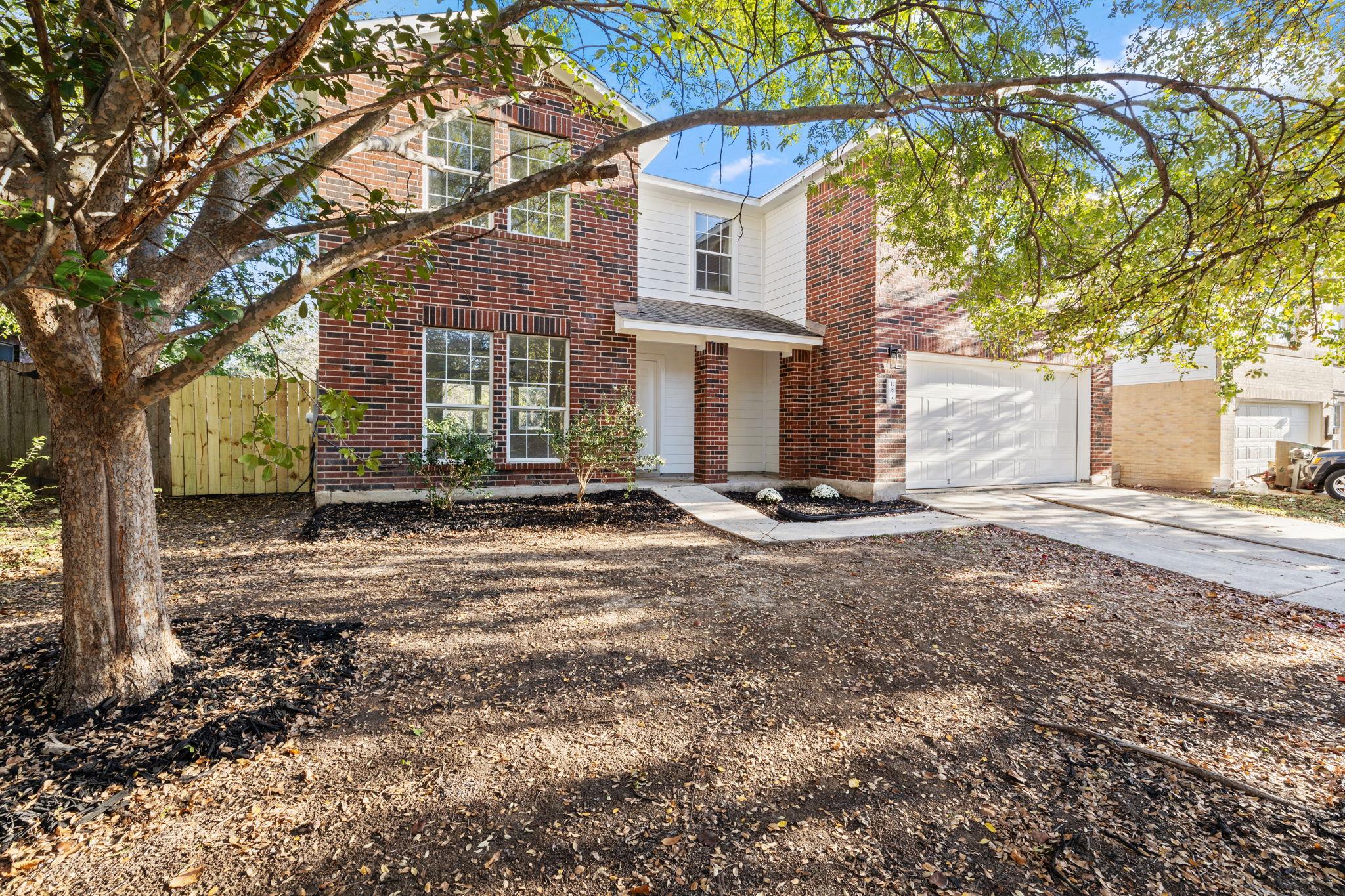 835 Brandi Cir, Kyle, TX 78640