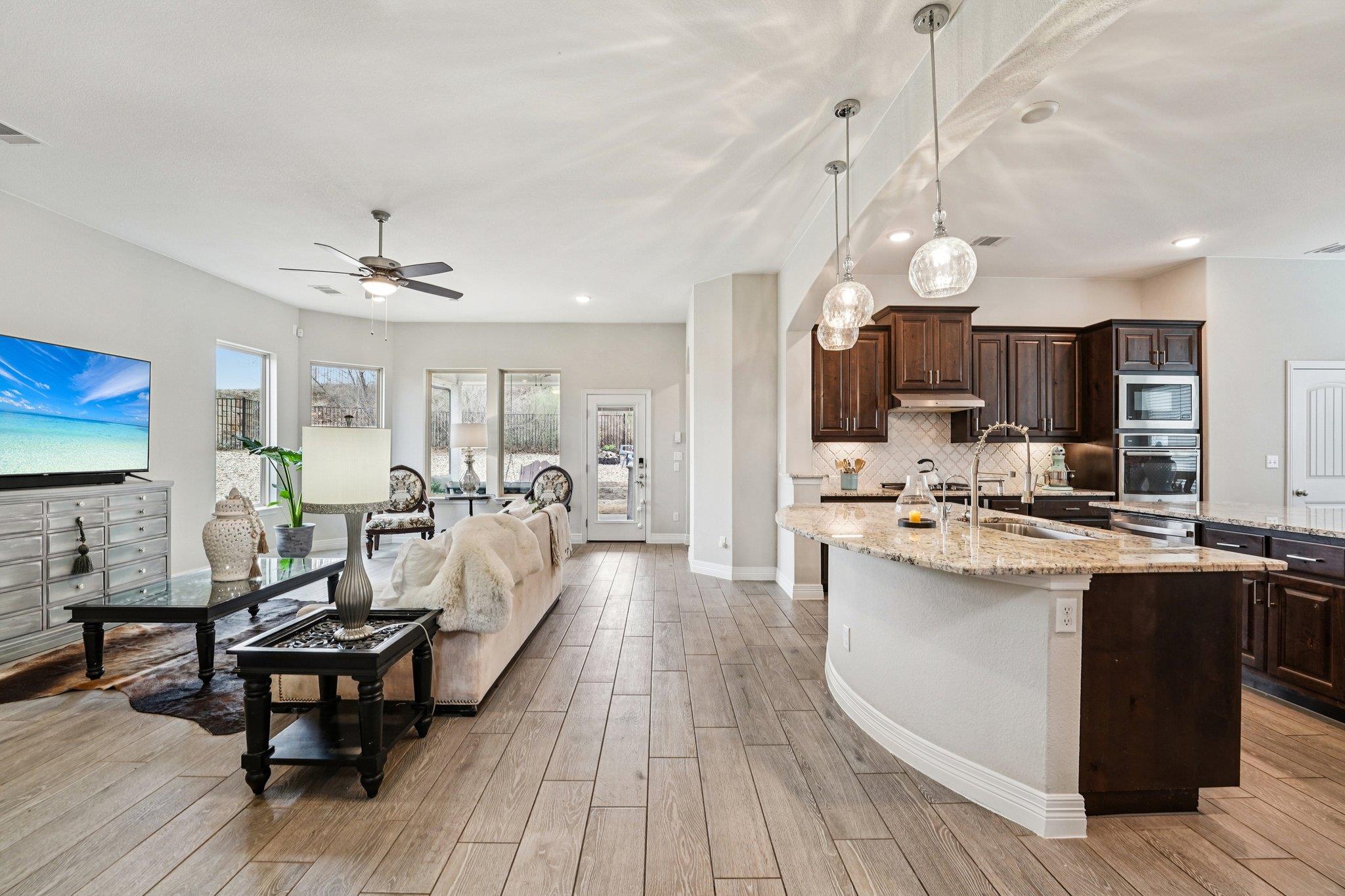 17820 Limestone Spring Ln, Austin, TX 78738