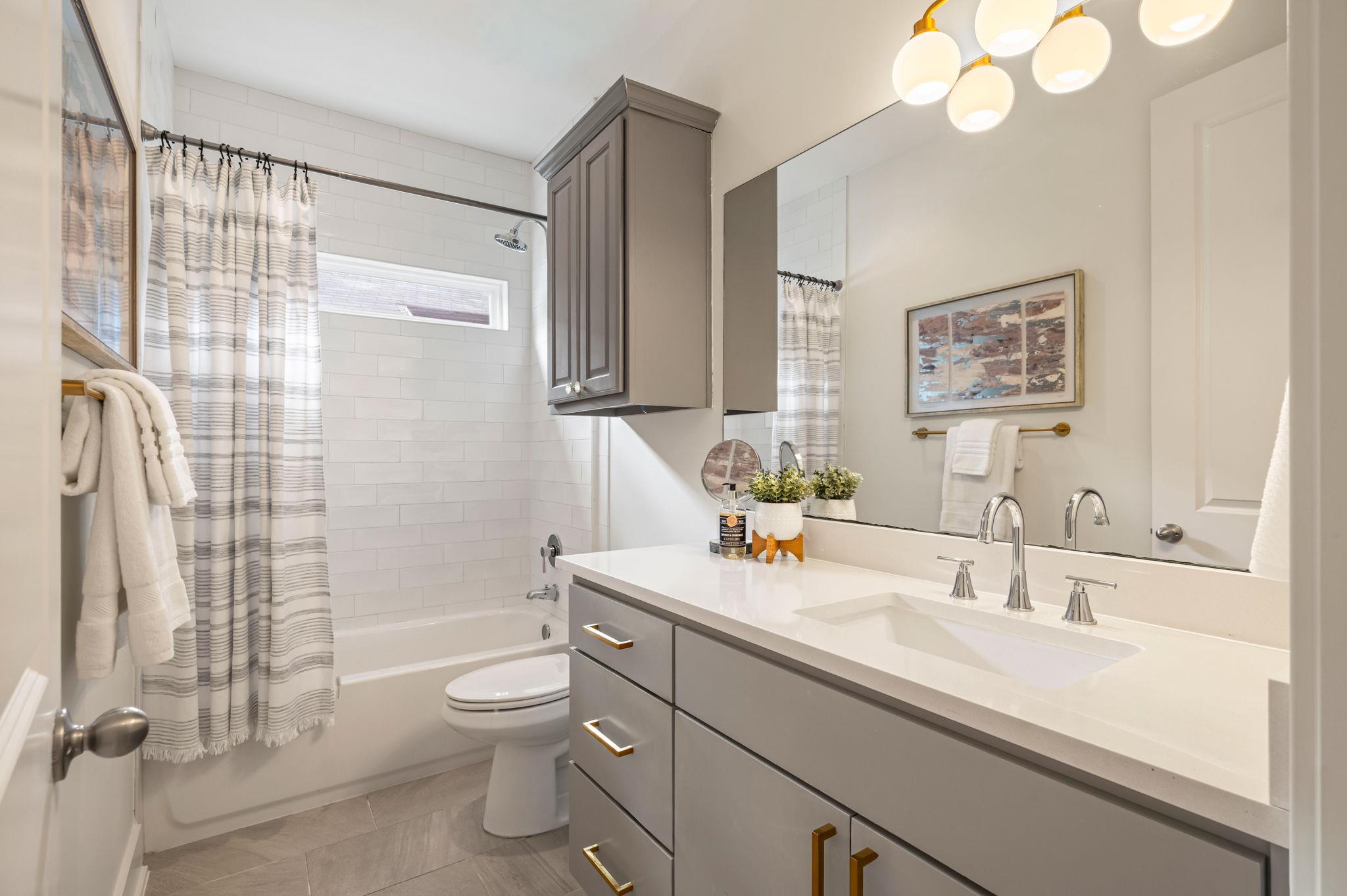 1301 Cometa St # A, Austin, TX 78721