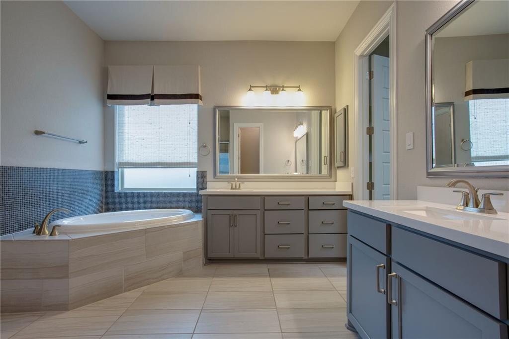 820 Anahuac Dr, Leander, TX 78641