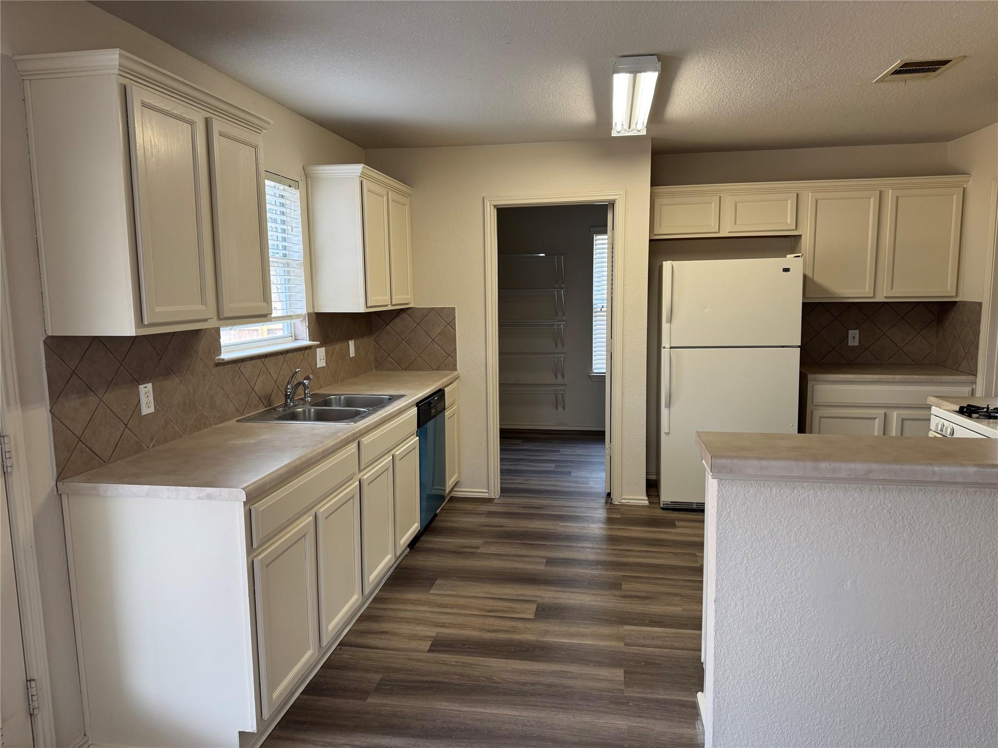 501 Grey Feather Ct, Round Rock, TX 78665