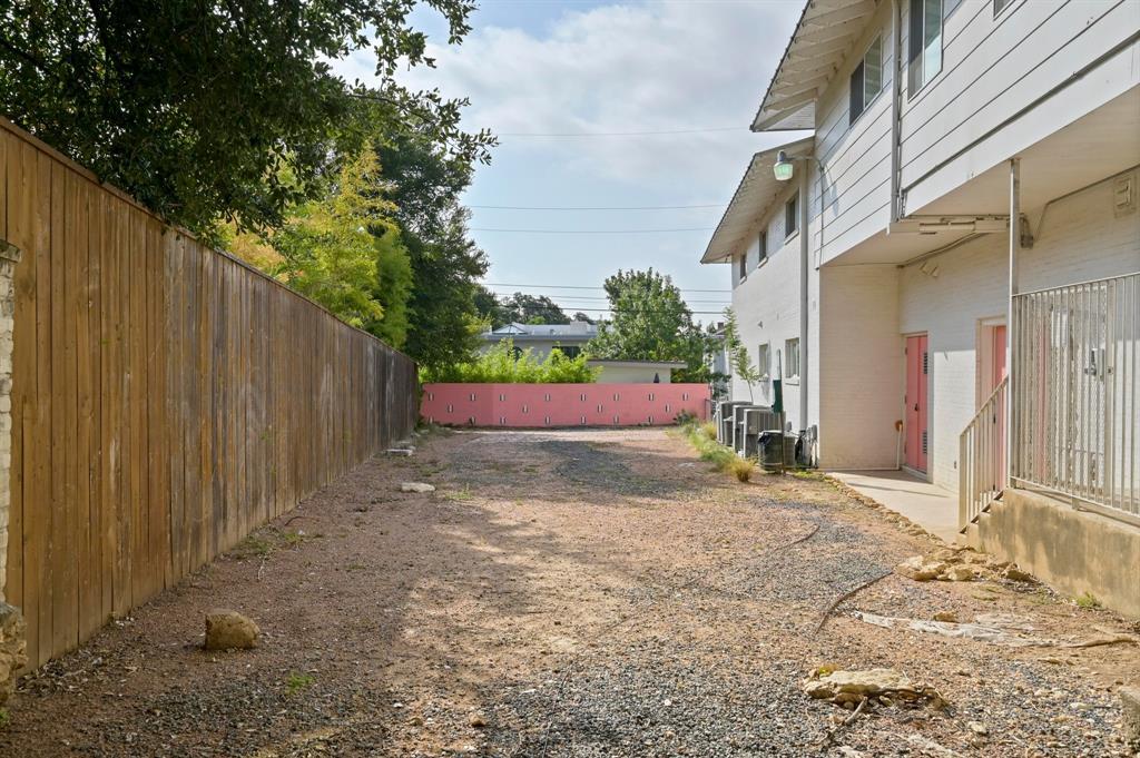 1208 Enfield Rd # 202, Austin, TX 78703