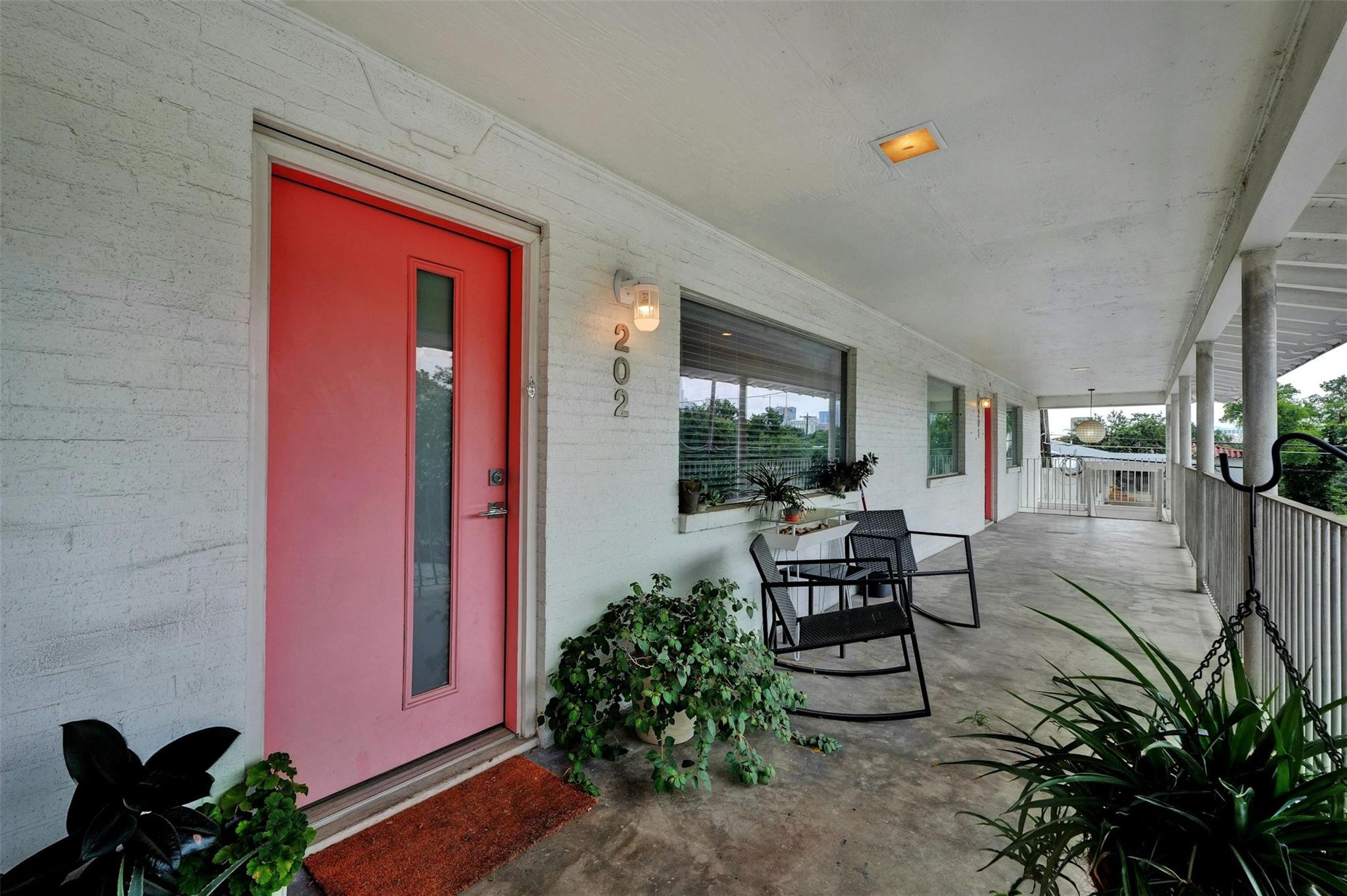 1208 Enfield Rd # 202, Austin, TX 78703