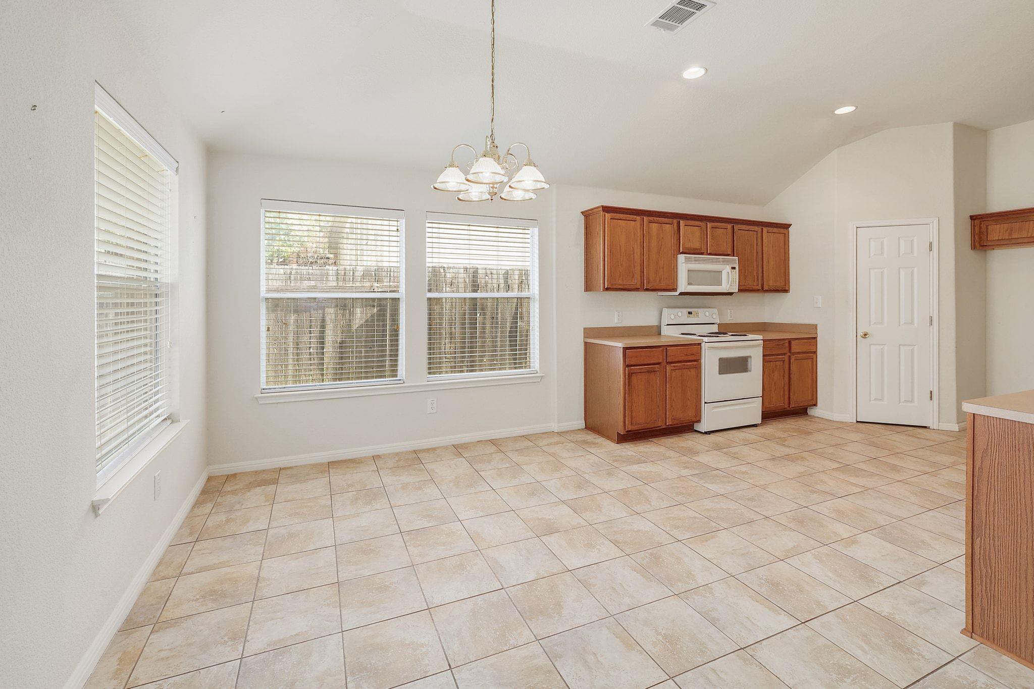 1016 Mesquite Hollow Pl, Round Rock, TX 78665