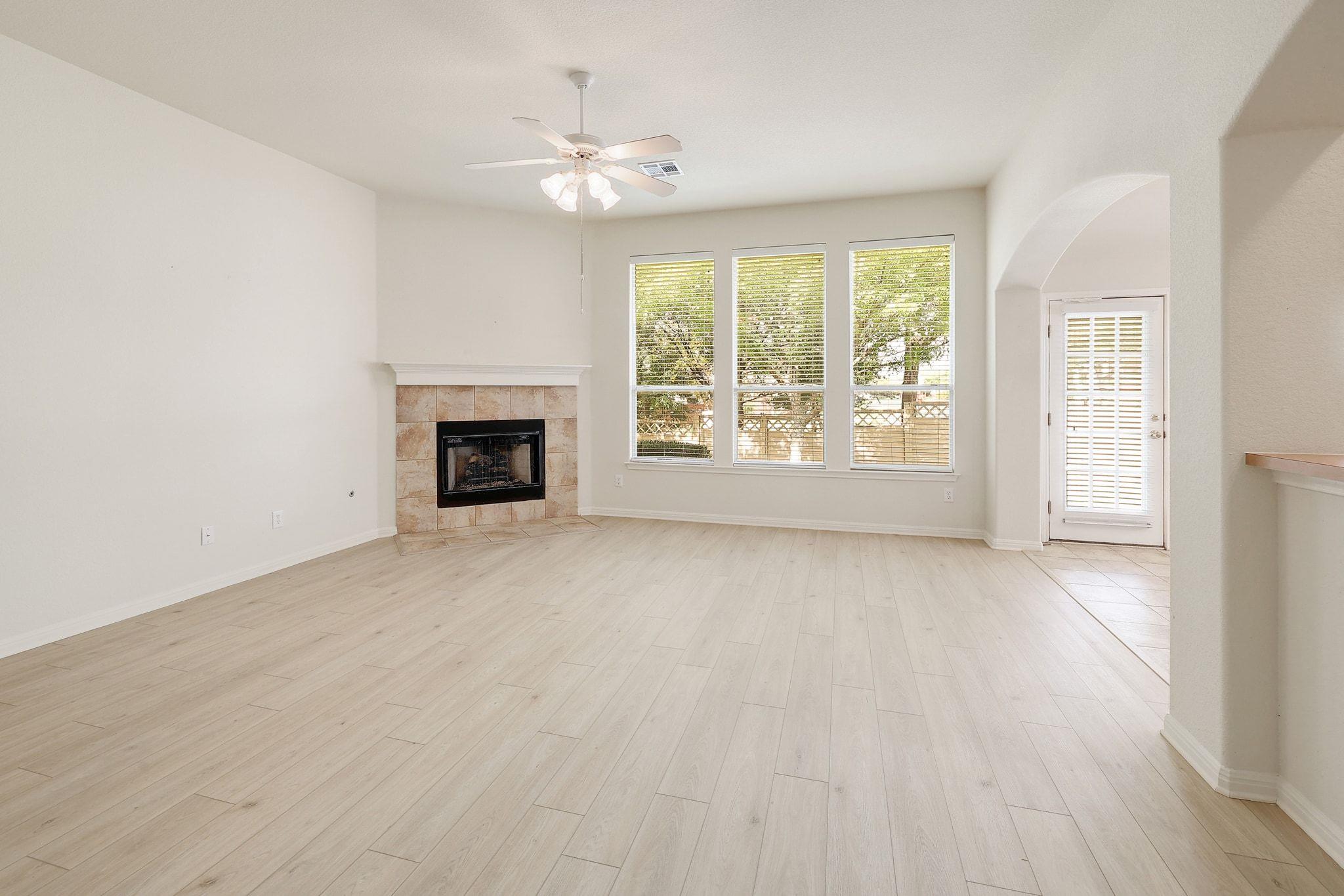 1016 Mesquite Hollow Pl, Round Rock, TX 78665