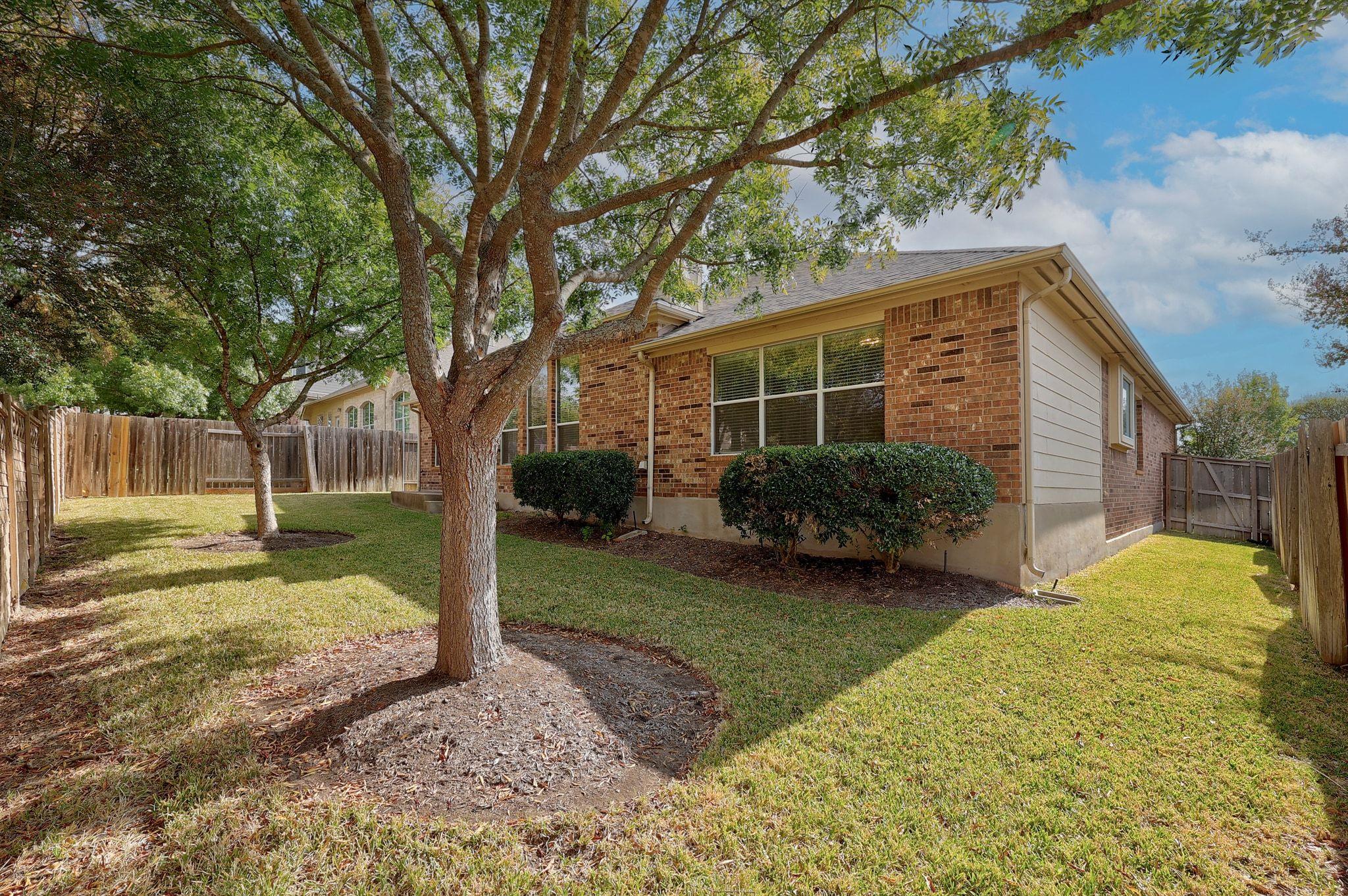 1016 Mesquite Hollow Pl, Round Rock, TX 78665