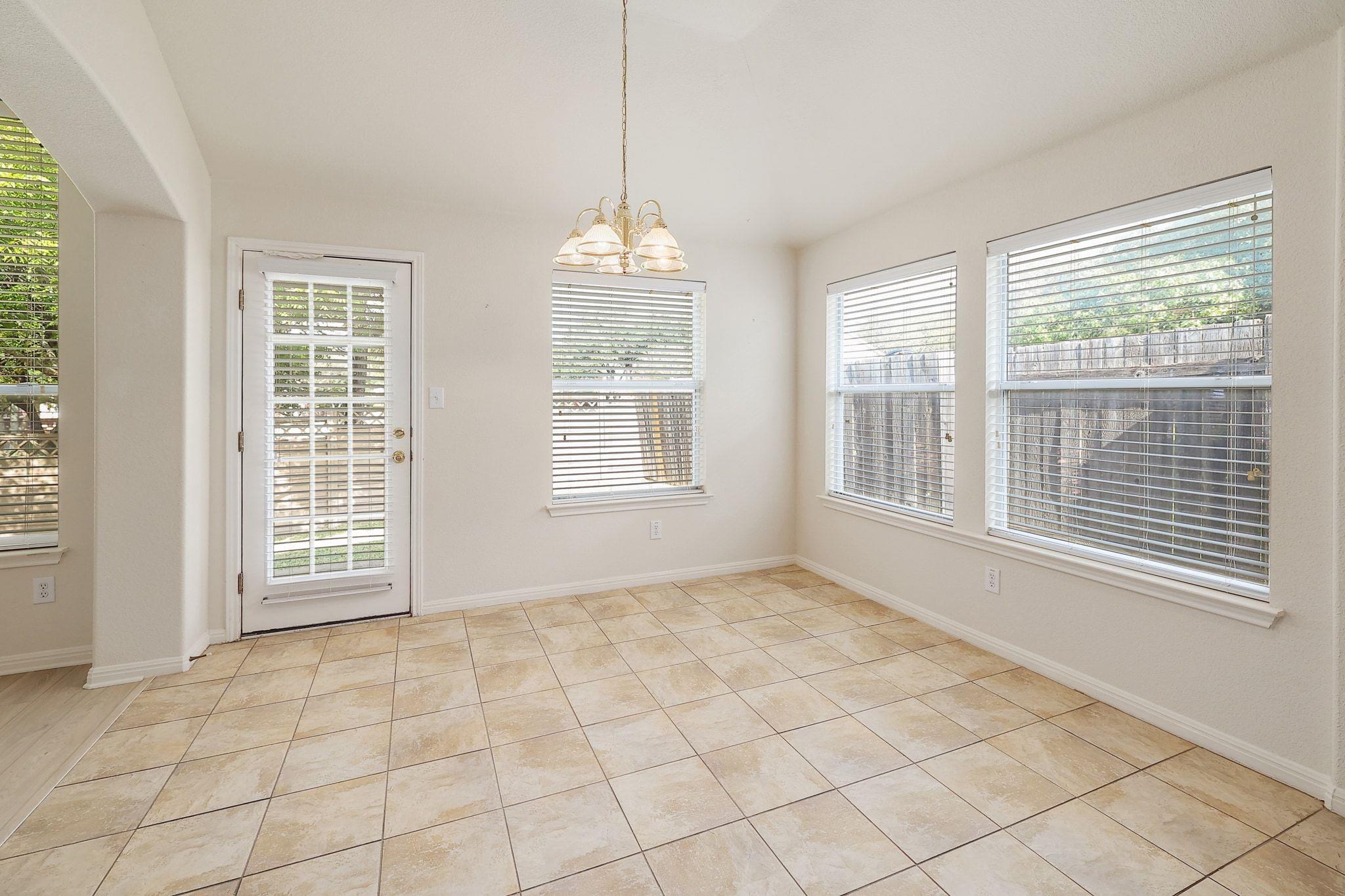 1016 Mesquite Hollow Pl, Round Rock, TX 78665