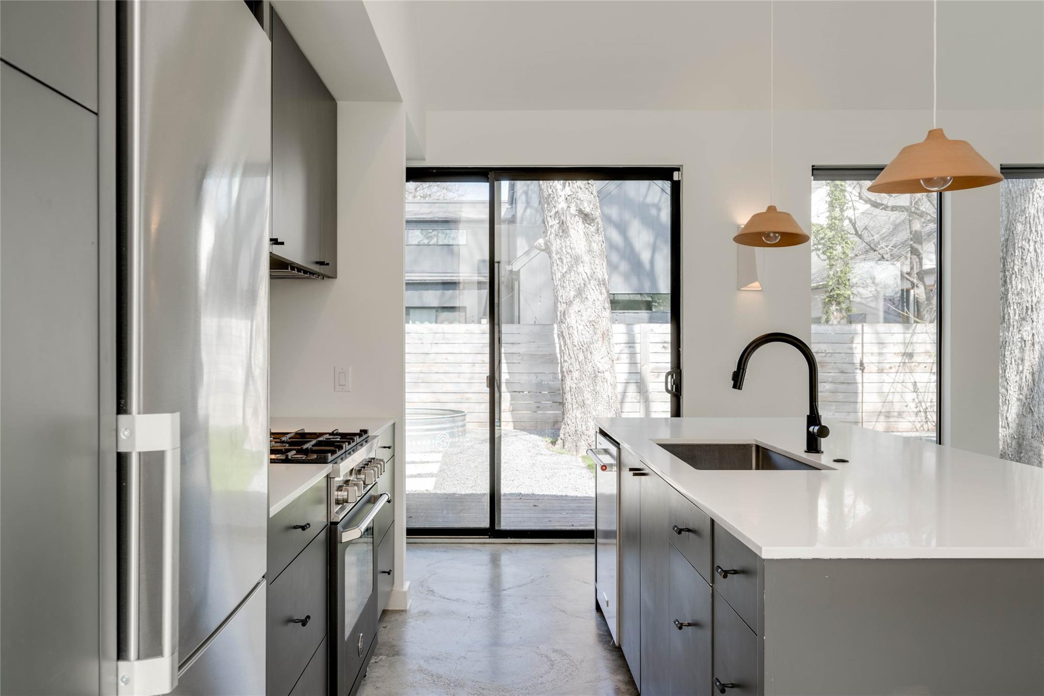 2615 Willow St # 2, Austin, TX 78702