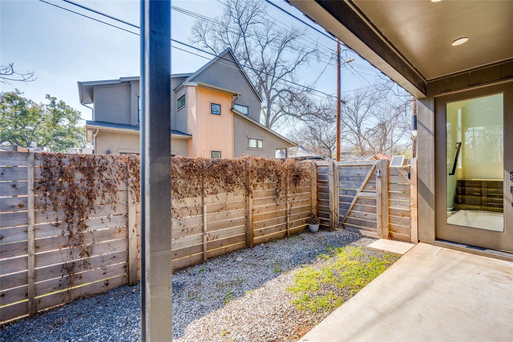 2615 Willow St # 2, Austin, TX 78702