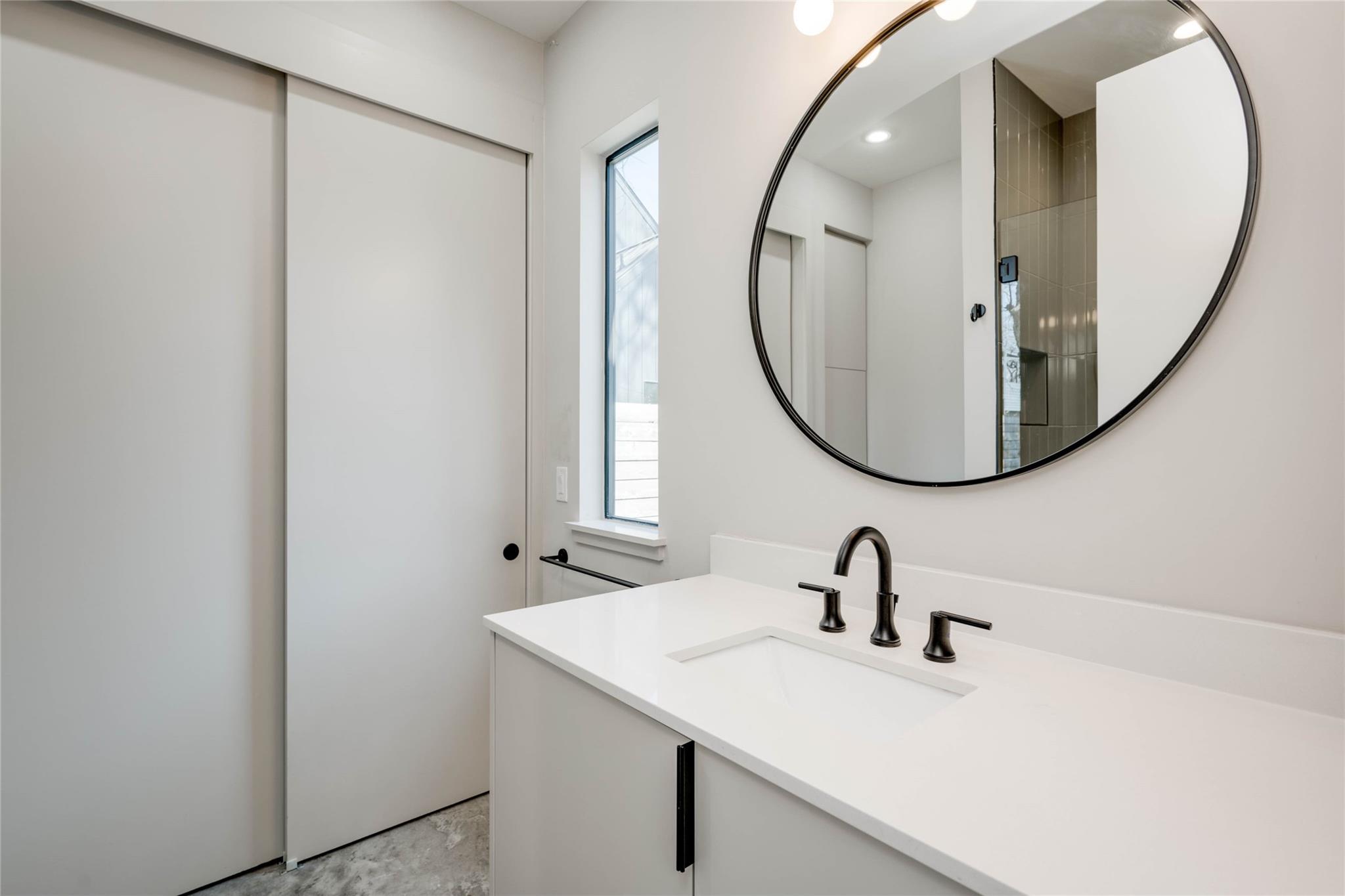 2615 Willow St # 2, Austin, TX 78702