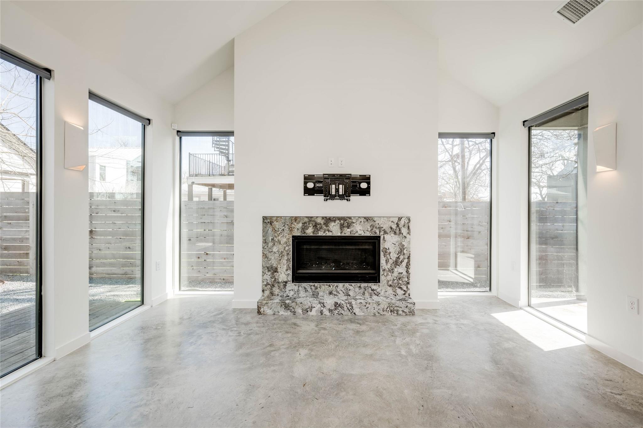 2615 Willow St # 2, Austin, TX 78702