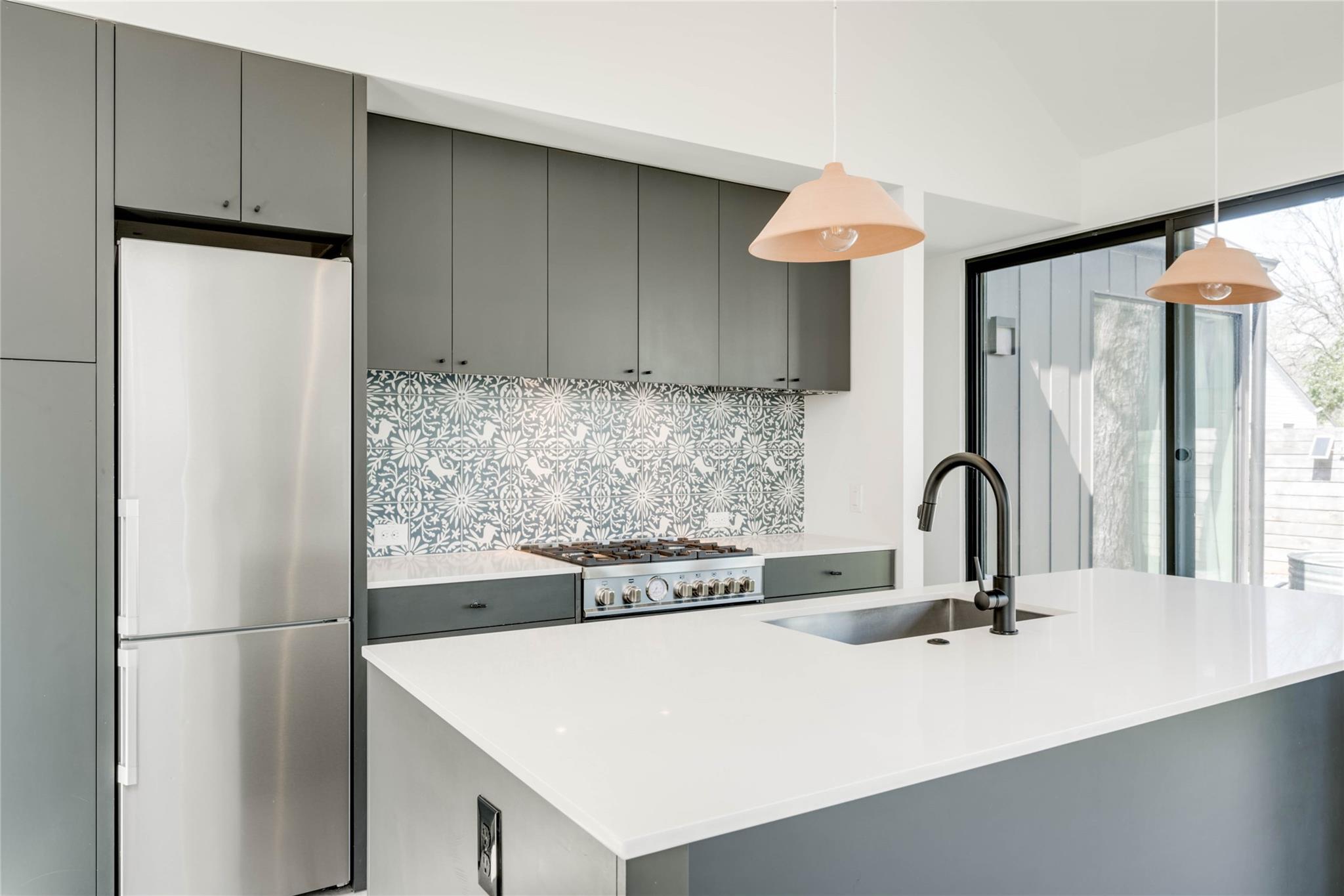 2615 Willow St # 2, Austin, TX 78702