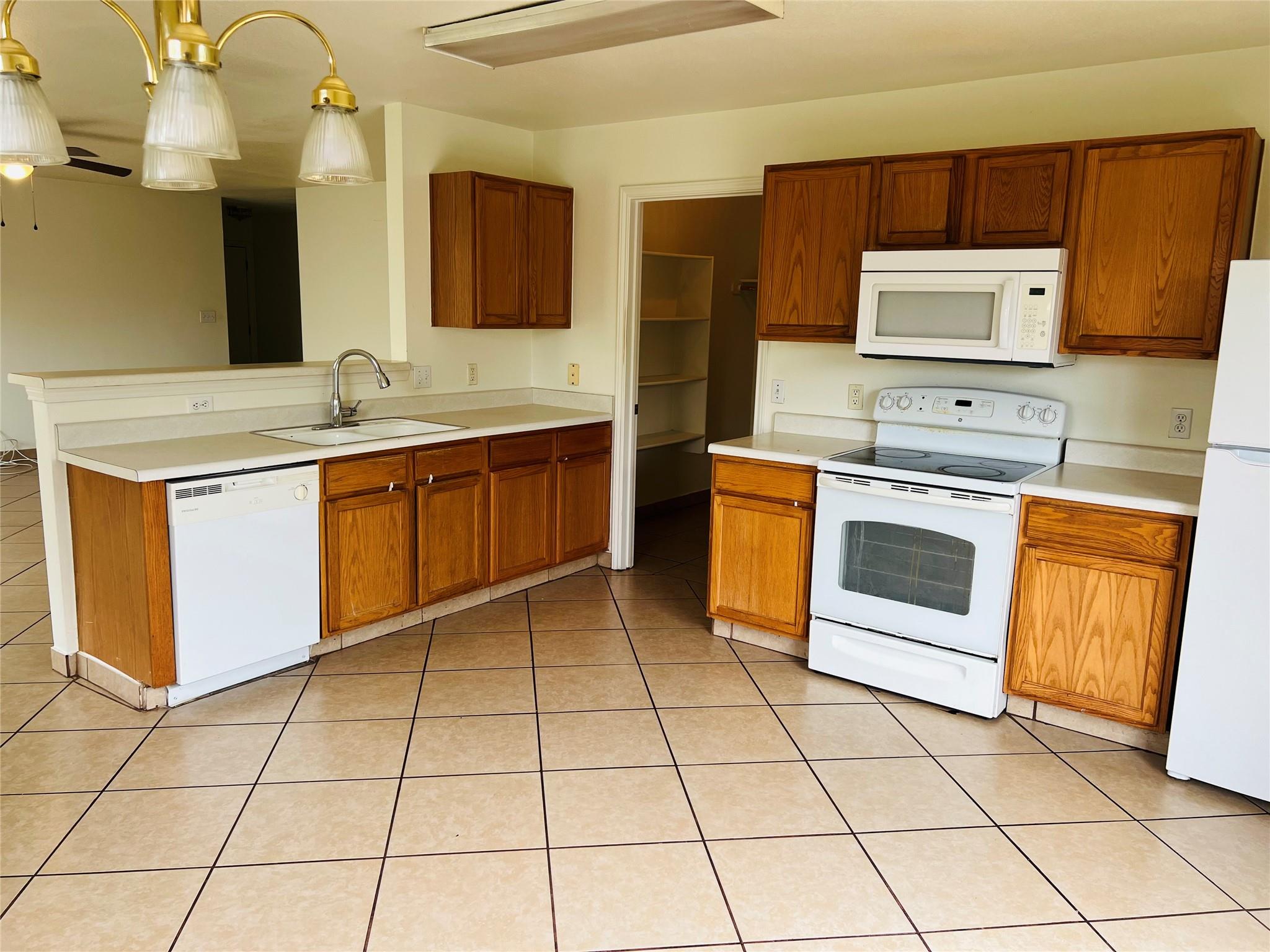 703 Riverway Ln, Leander, TX 78641