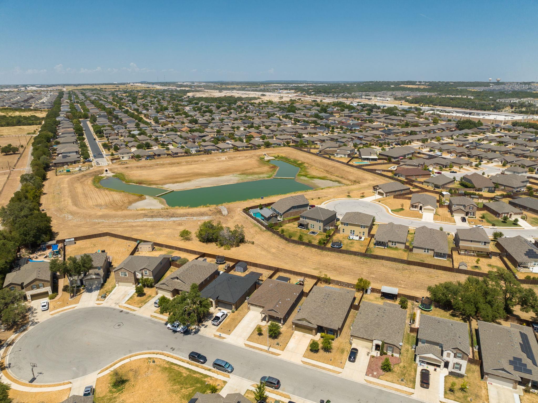 132 Thrasher Cv, Leander, TX 78641