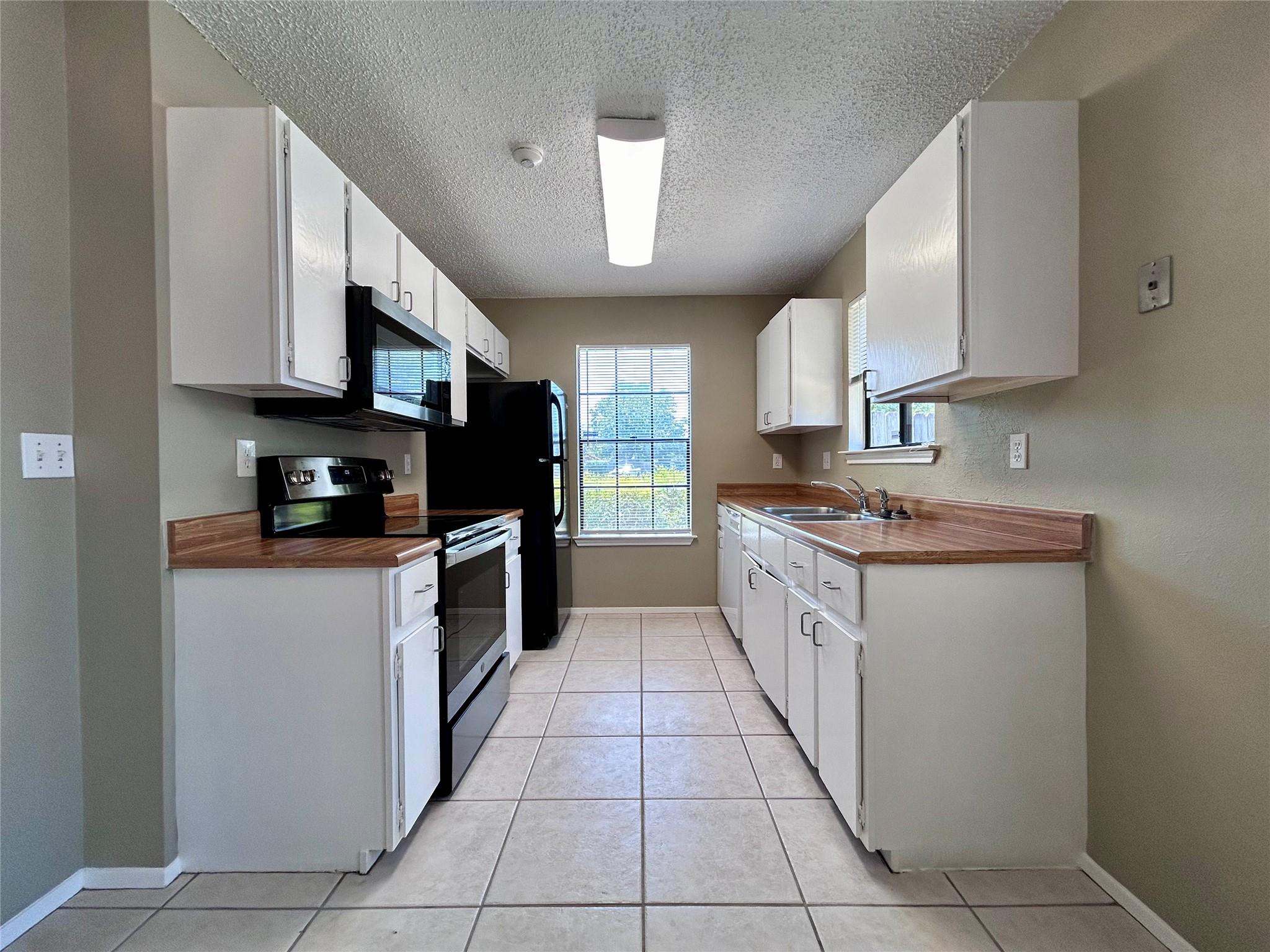 1908 Rainy Meadows Dr, Austin, TX 78758