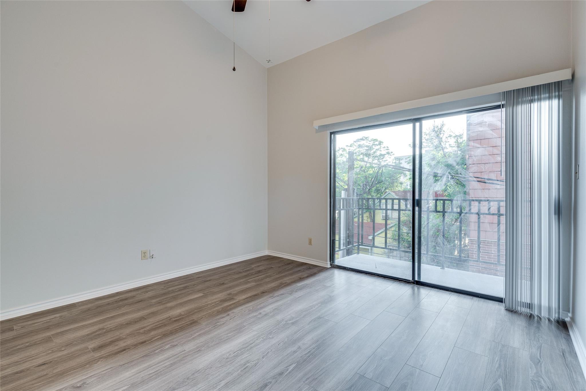 1908 San Antonio # 306, Austin, TX 78705