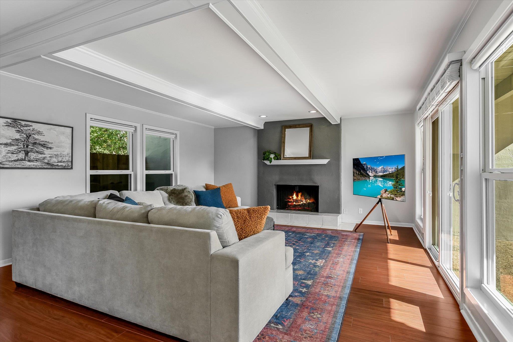 100 Lido Cir # G1, Lakeway, TX 78734