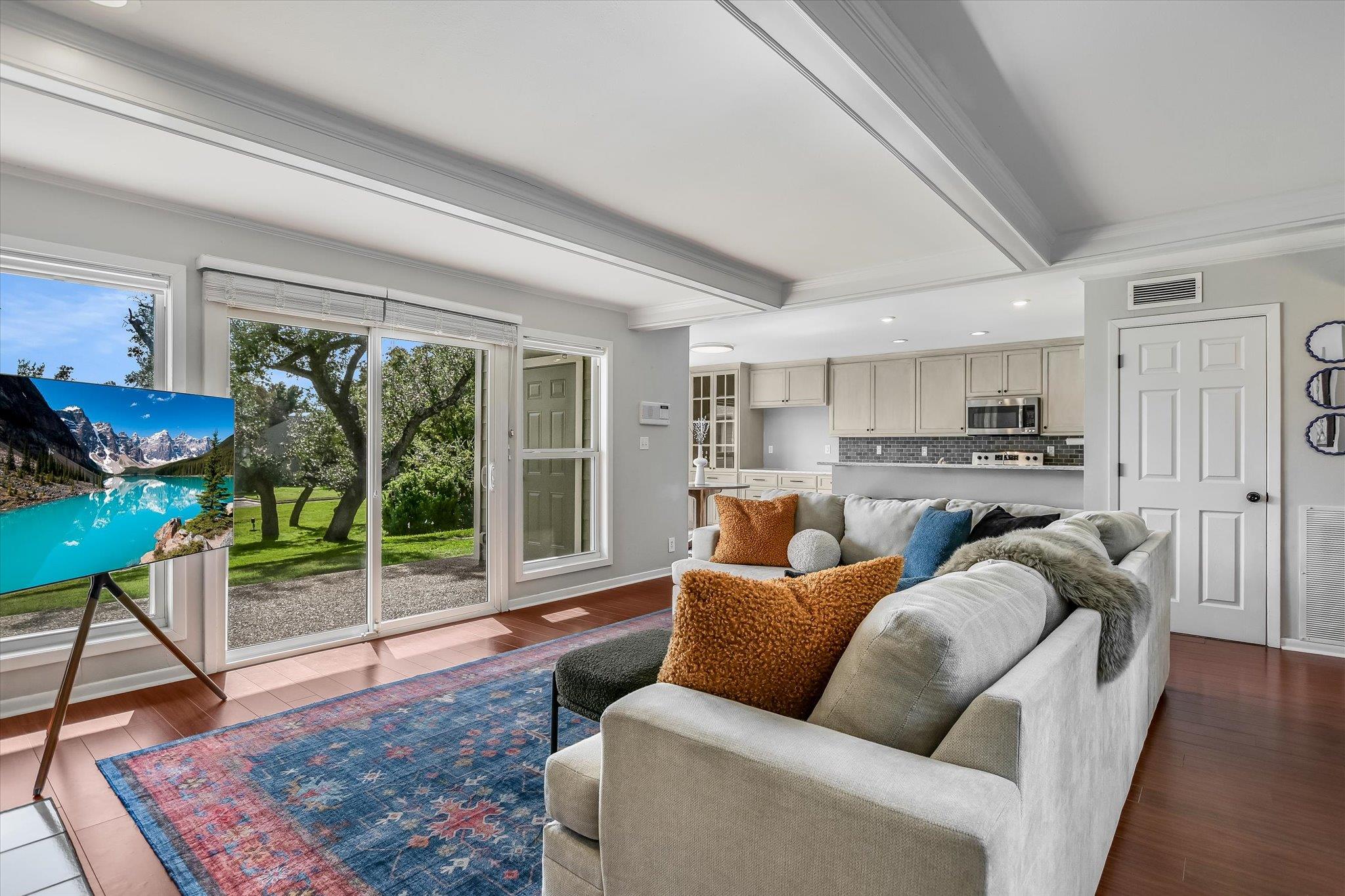 100 Lido Cir # G1, Lakeway, TX 78734