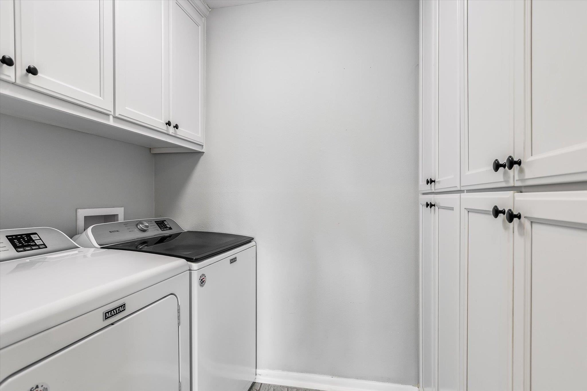 100 Lido Cir # G1, Lakeway, TX 78734