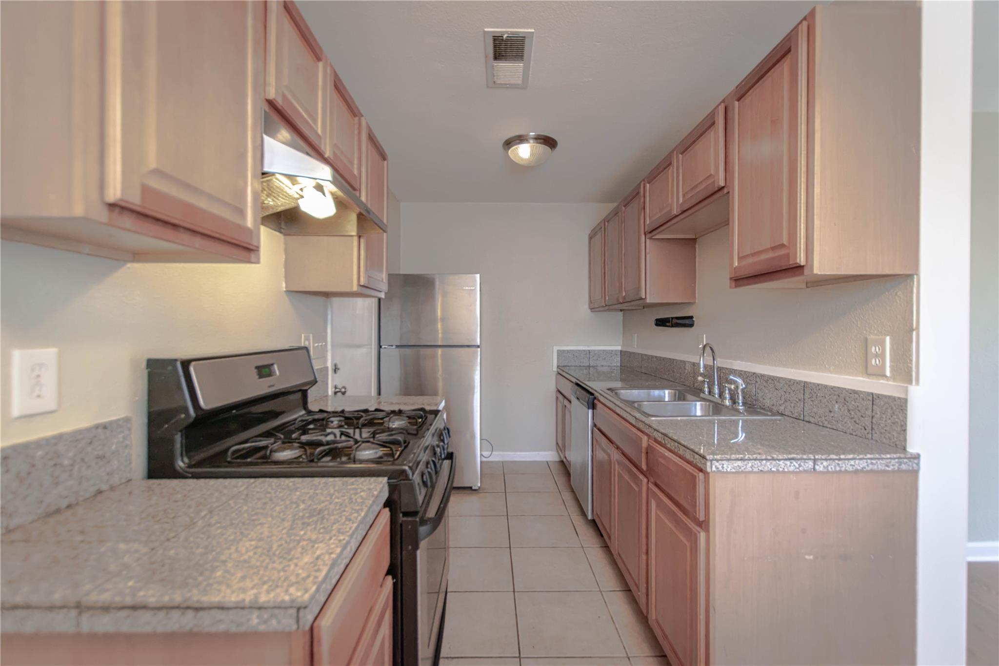 2005 Matthews Ln # 2, Austin, TX 78745