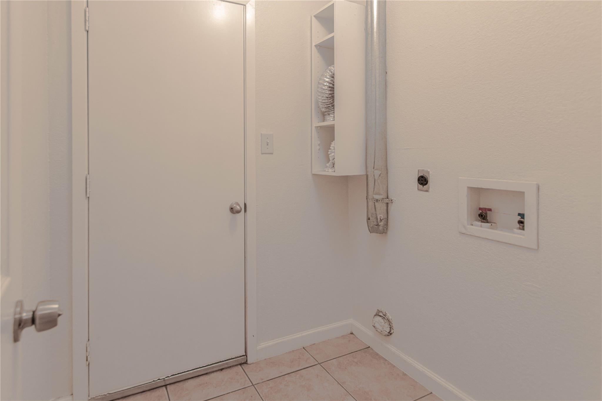 2005 Matthews Ln # 2, Austin, TX 78745