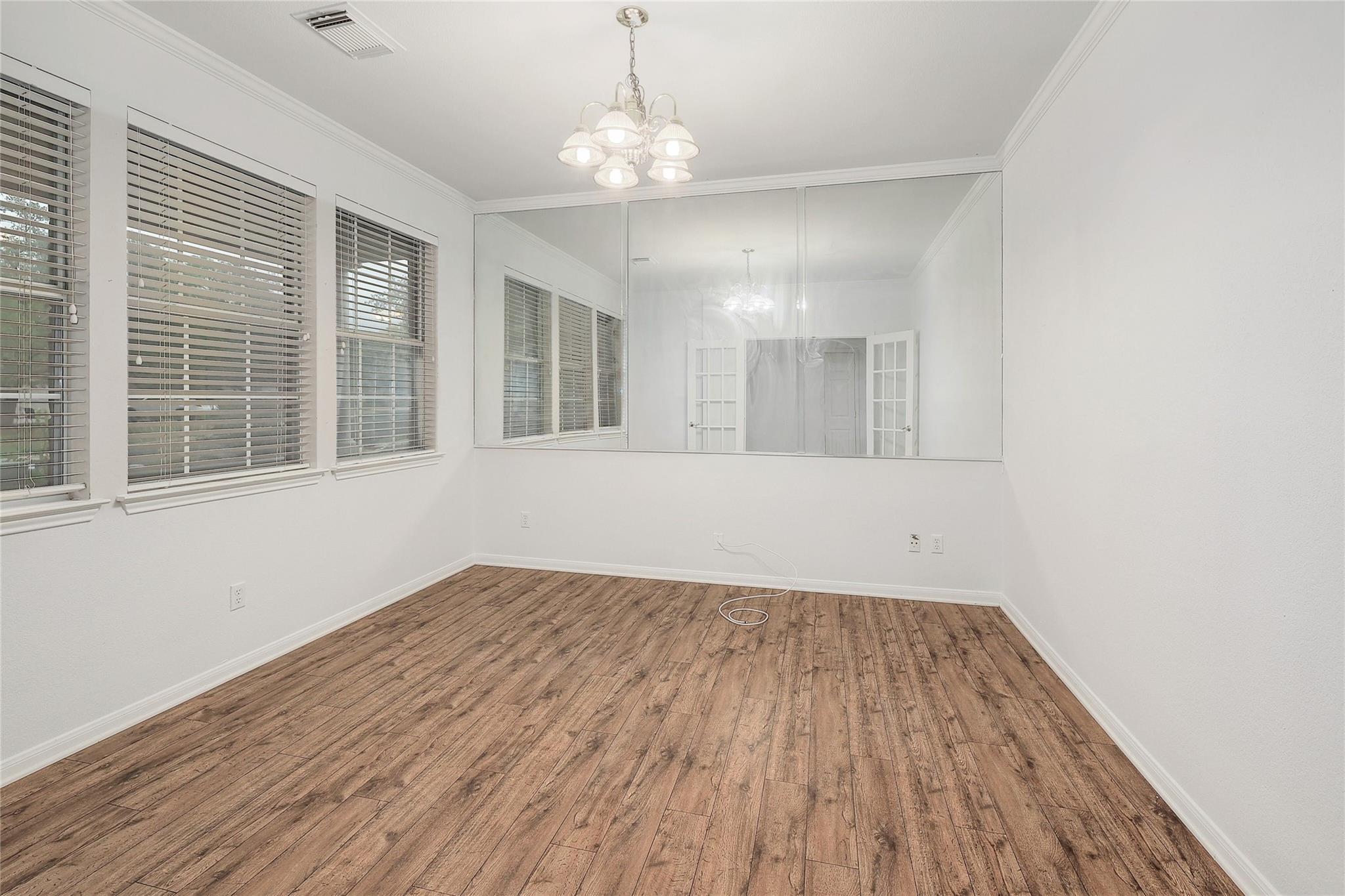 6036 Mesa Verde Cir, Austin, TX 78749