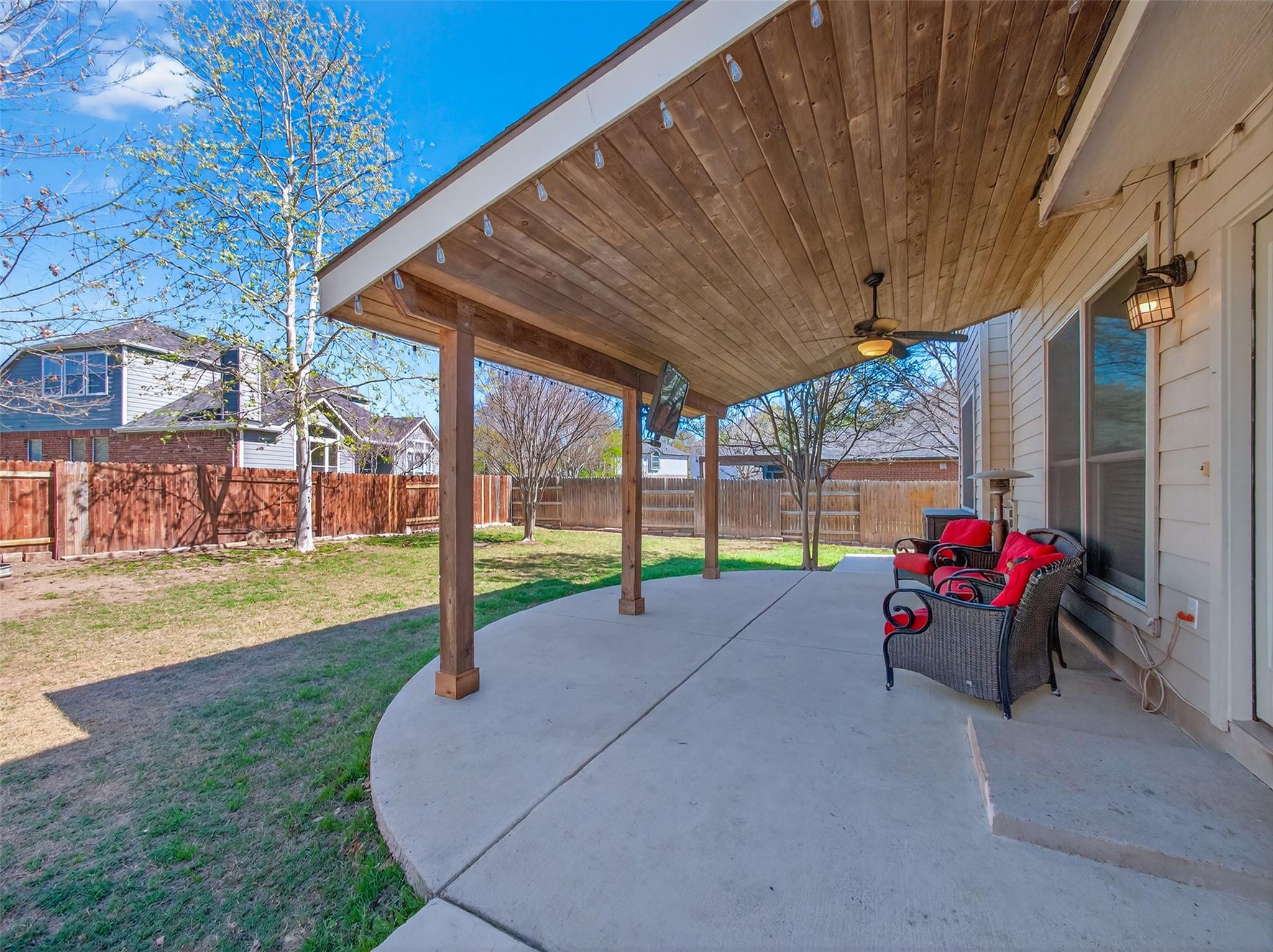 376 Sweet Gum Dr, Kyle, TX 78640