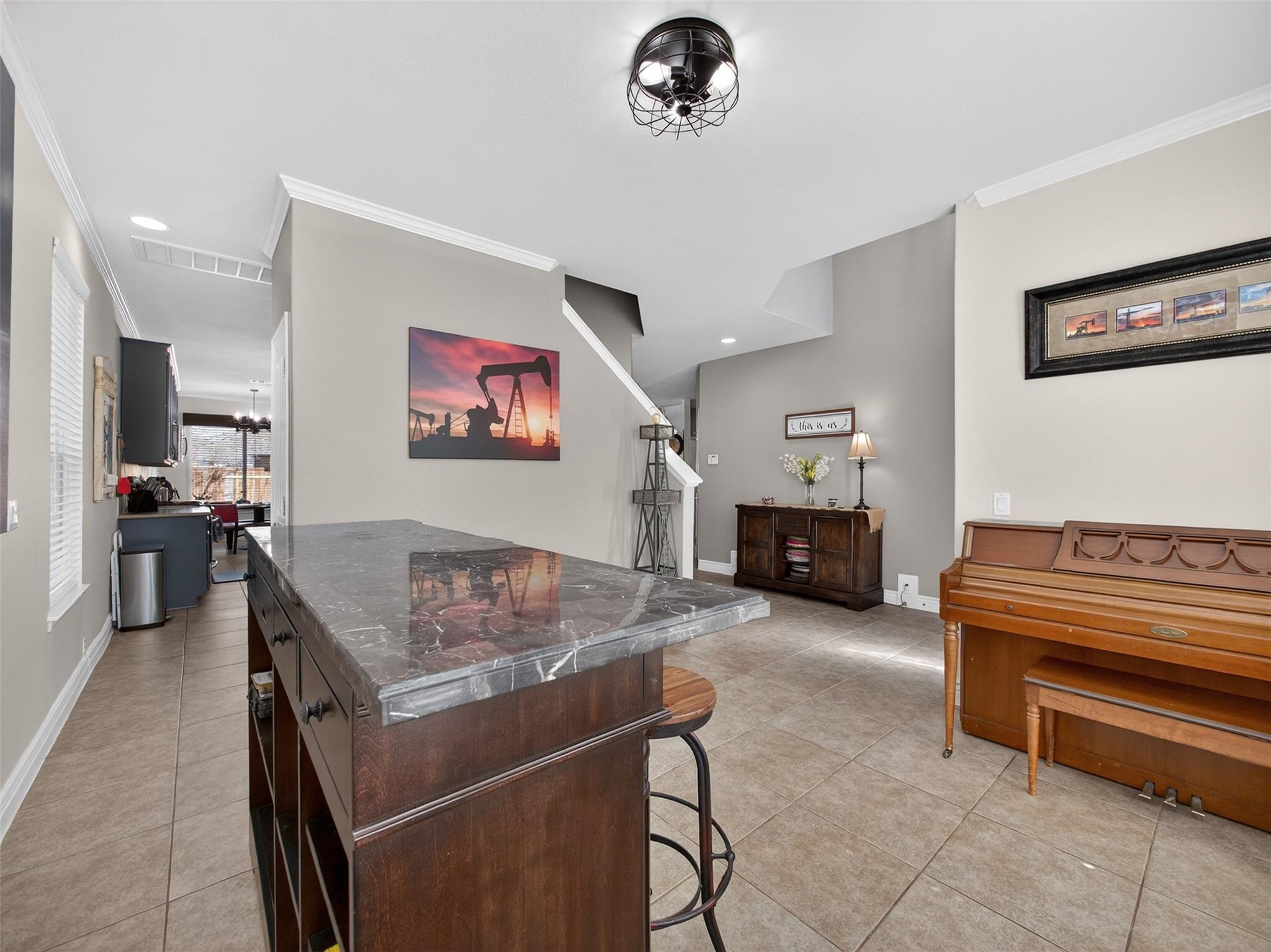 376 Sweet Gum Dr, Kyle, TX 78640