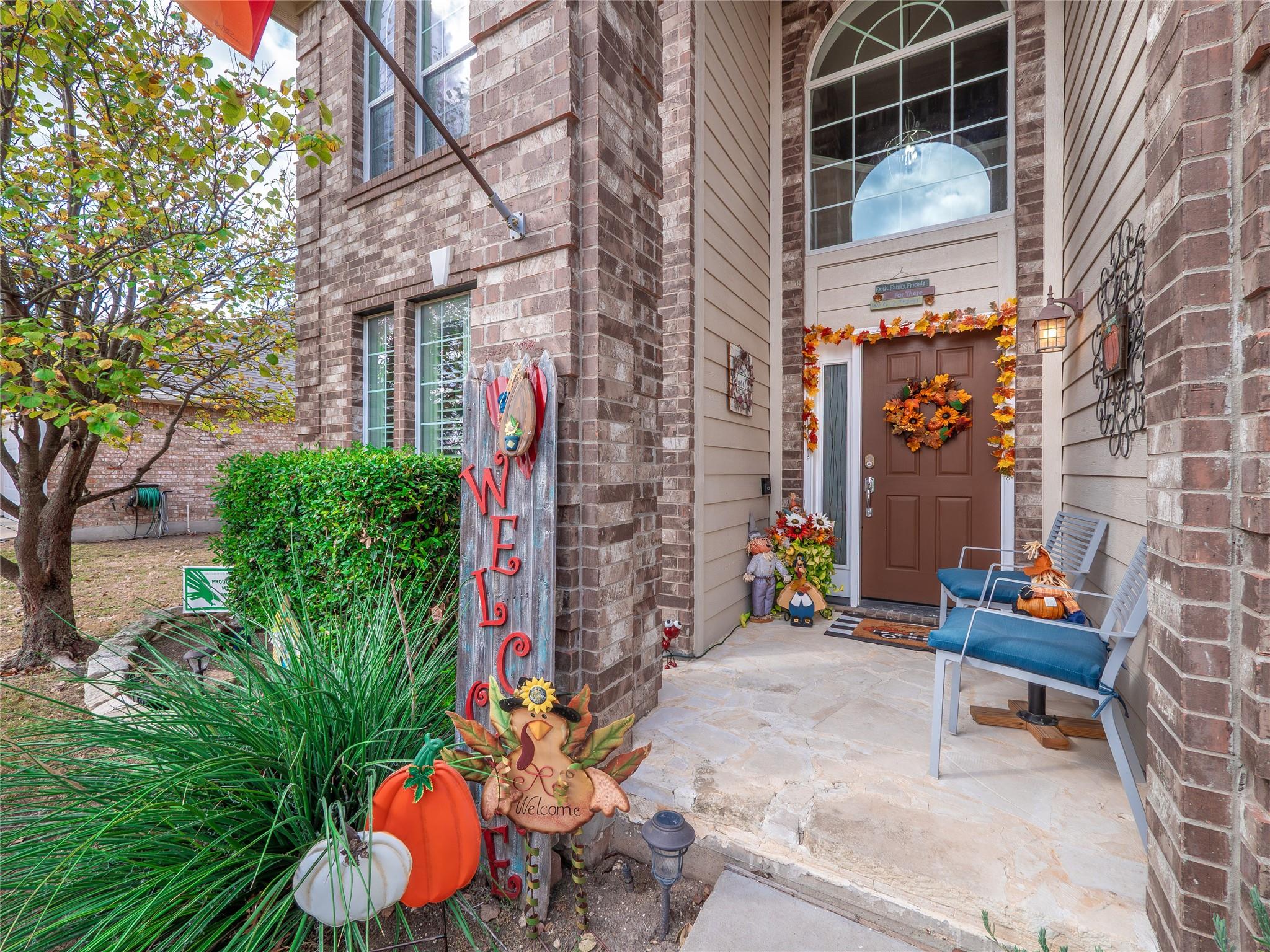 376 Sweet Gum Dr, Kyle, TX 78640