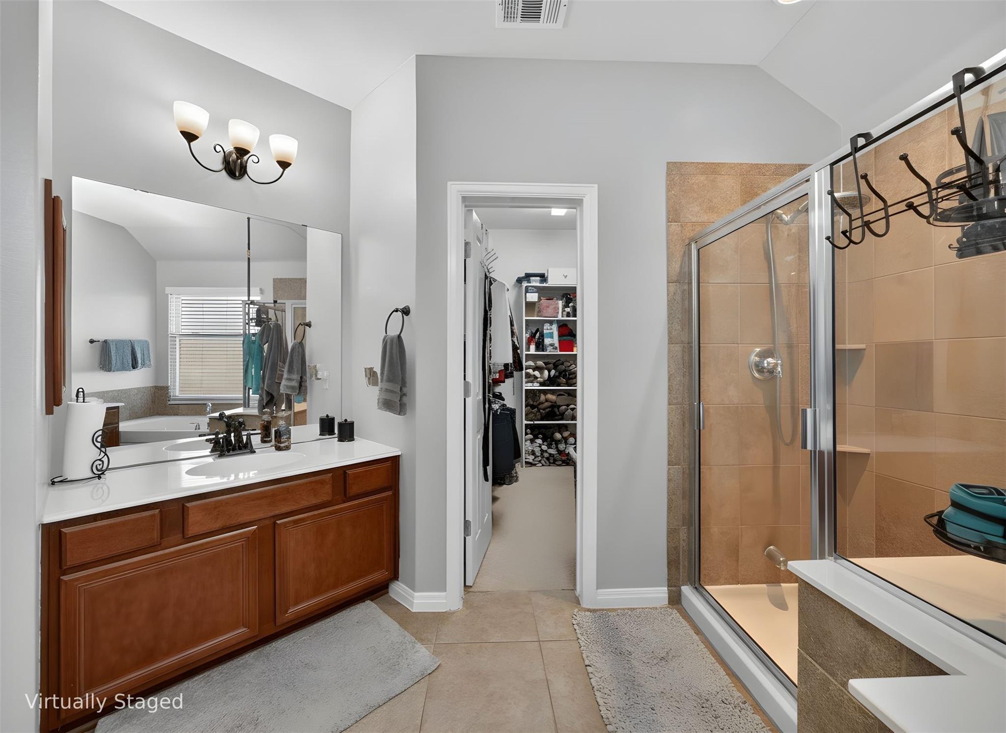 376 Sweet Gum Dr, Kyle, TX 78640