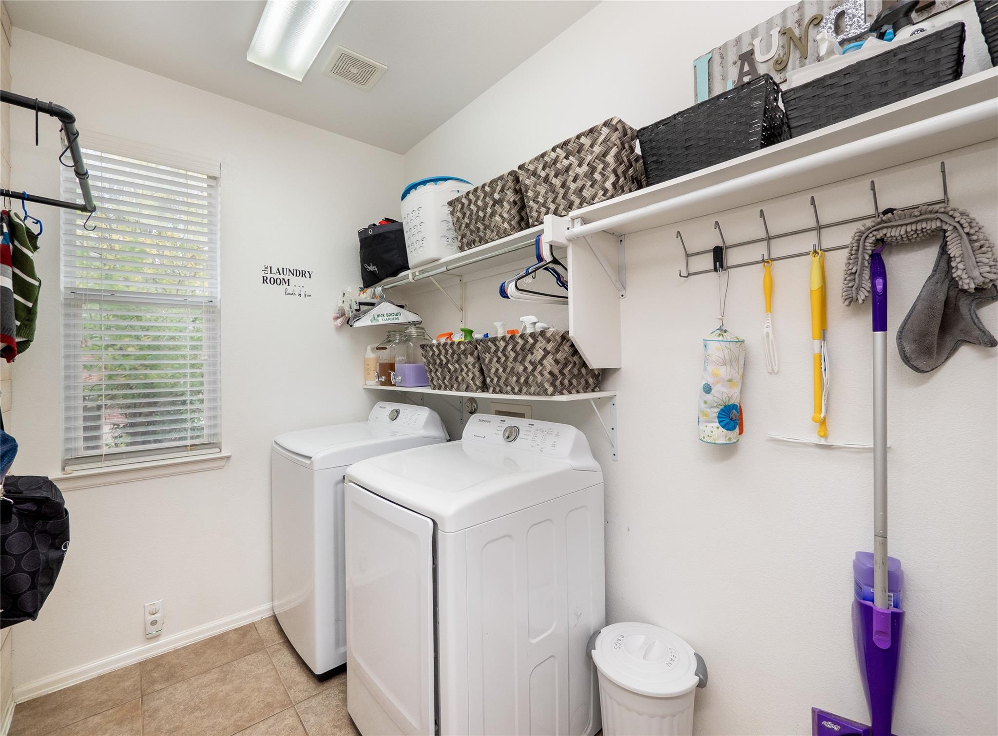 376 Sweet Gum Dr, Kyle, TX 78640