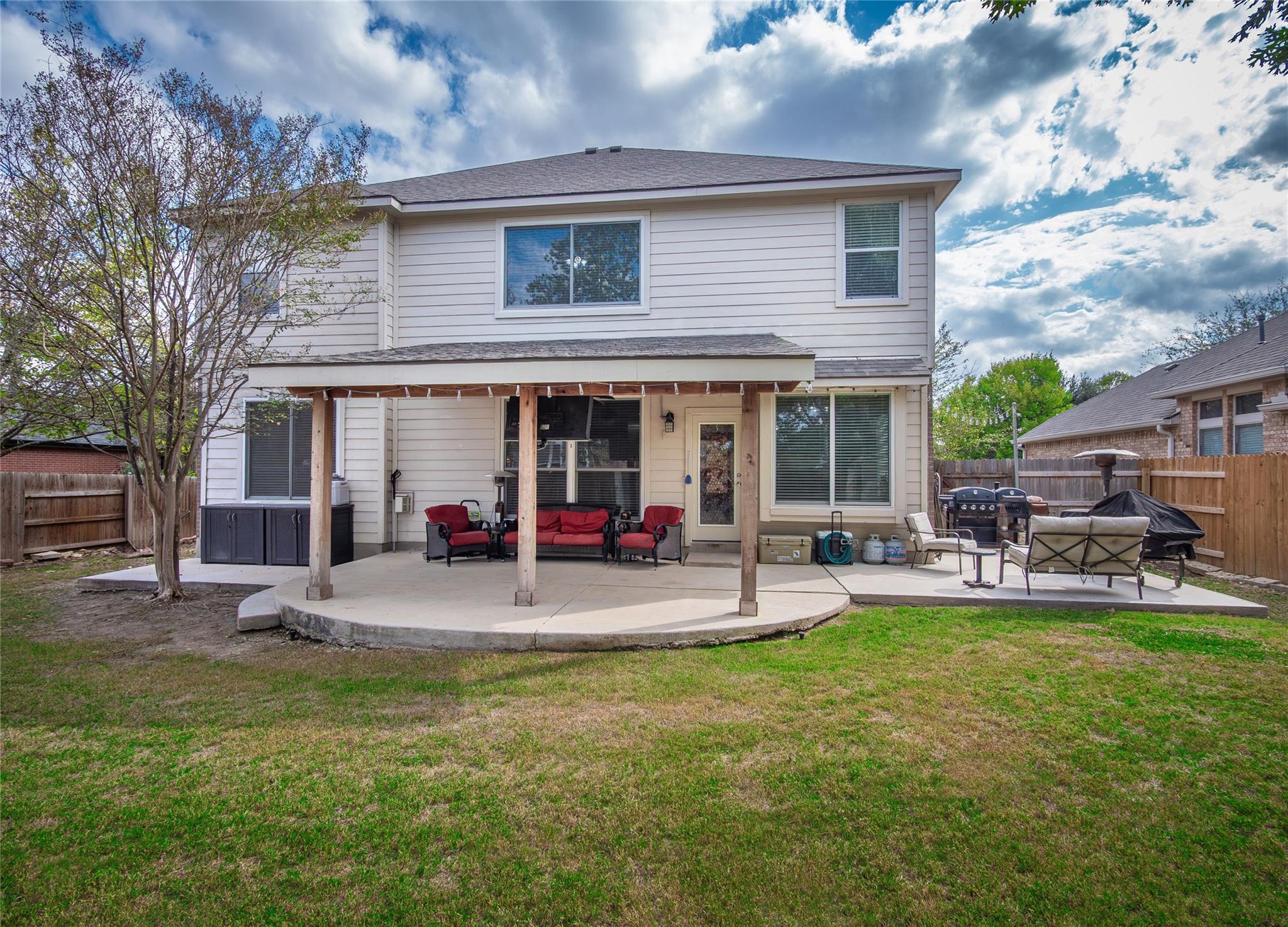 376 Sweet Gum Dr, Kyle, TX 78640