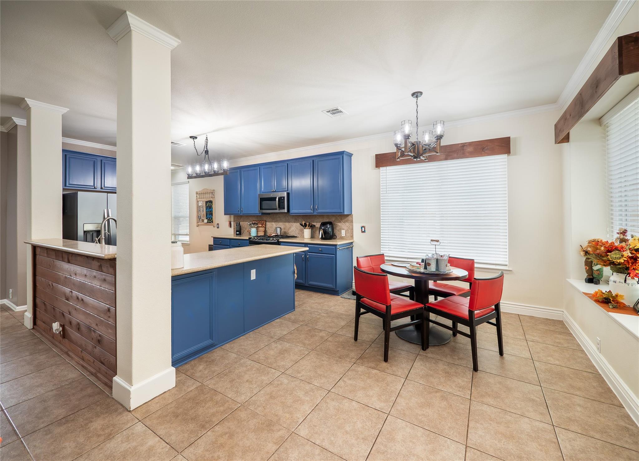 376 Sweet Gum Dr, Kyle, TX 78640