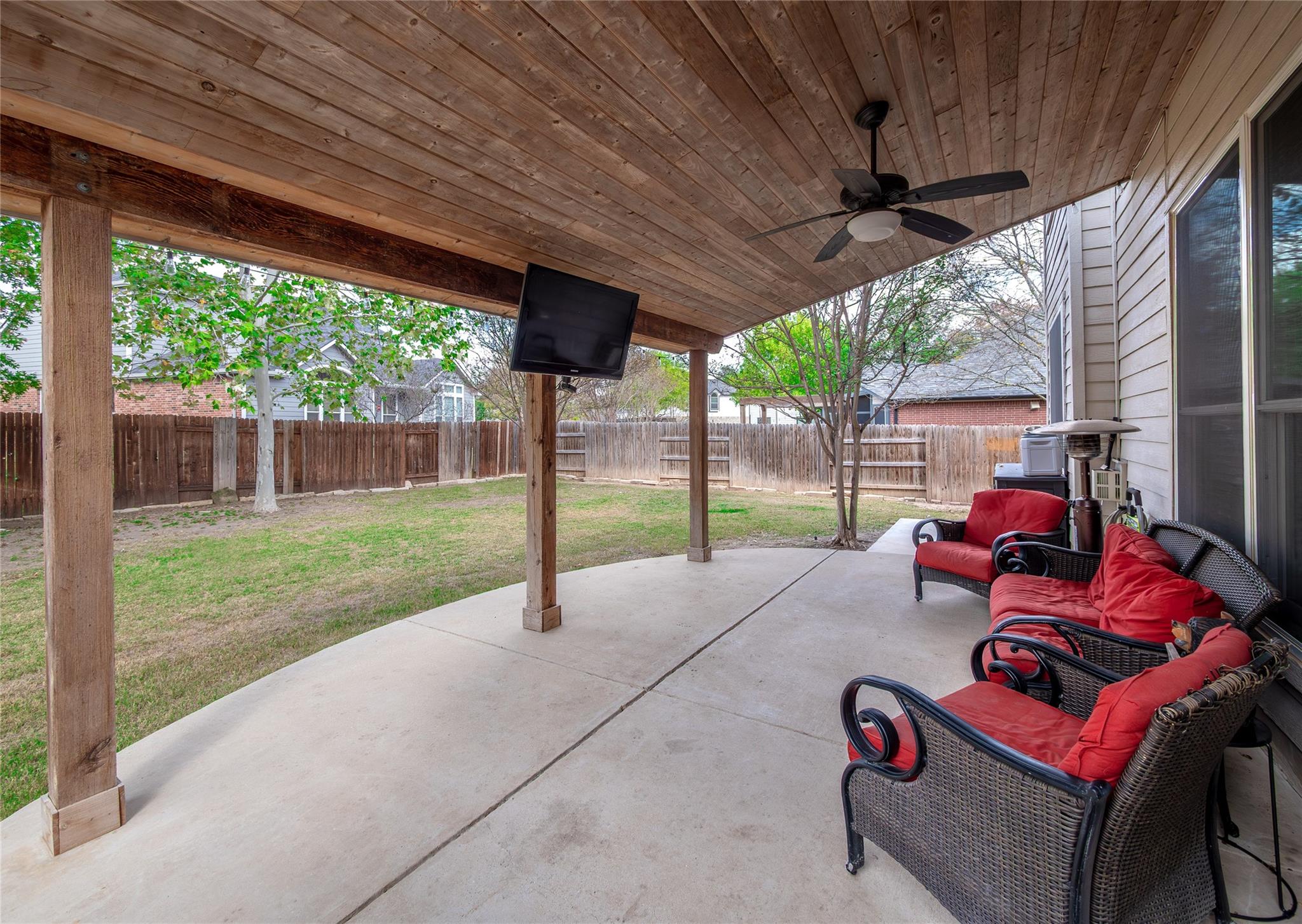 376 Sweet Gum Dr, Kyle, TX 78640