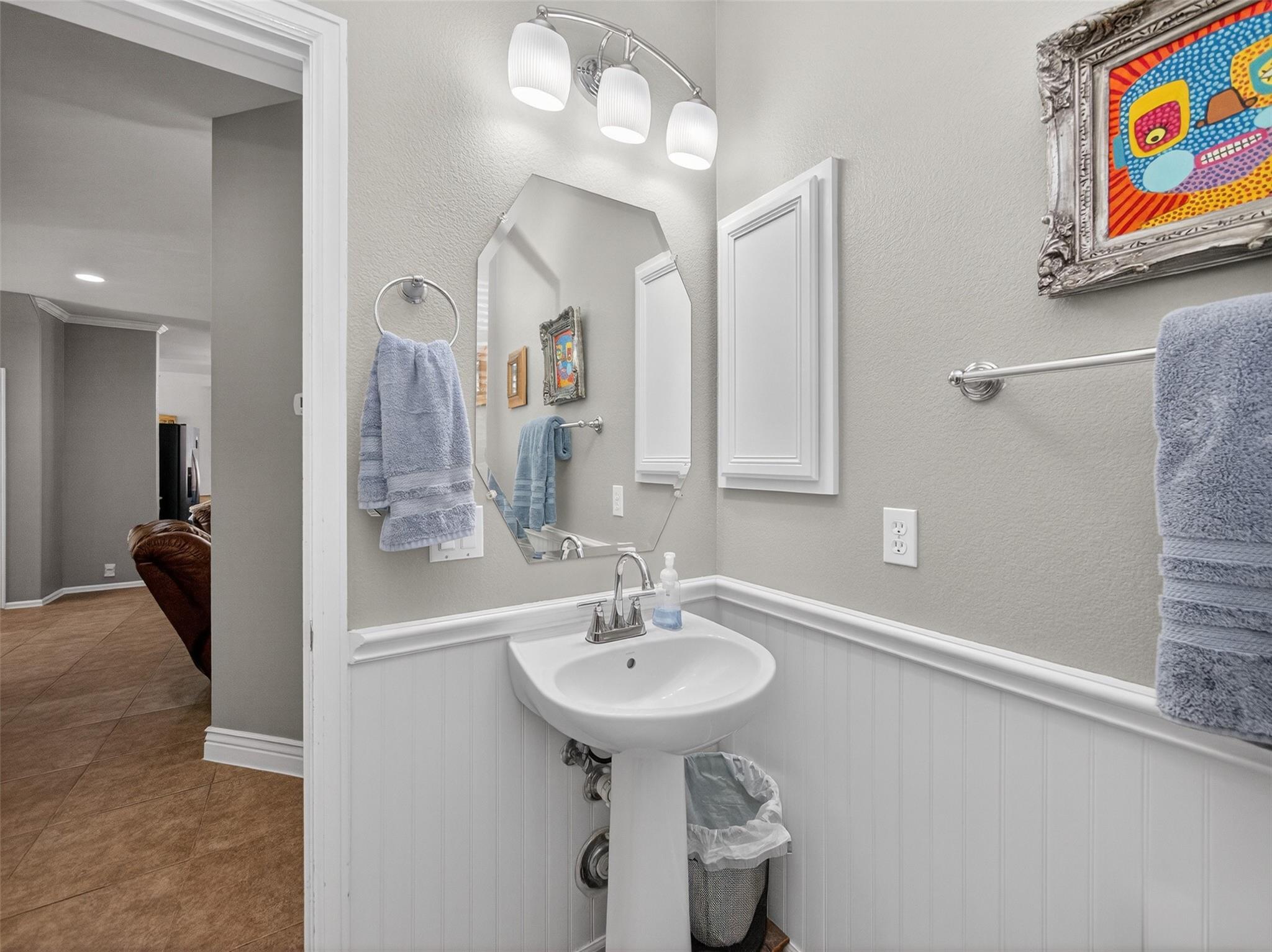 376 Sweet Gum Dr, Kyle, TX 78640