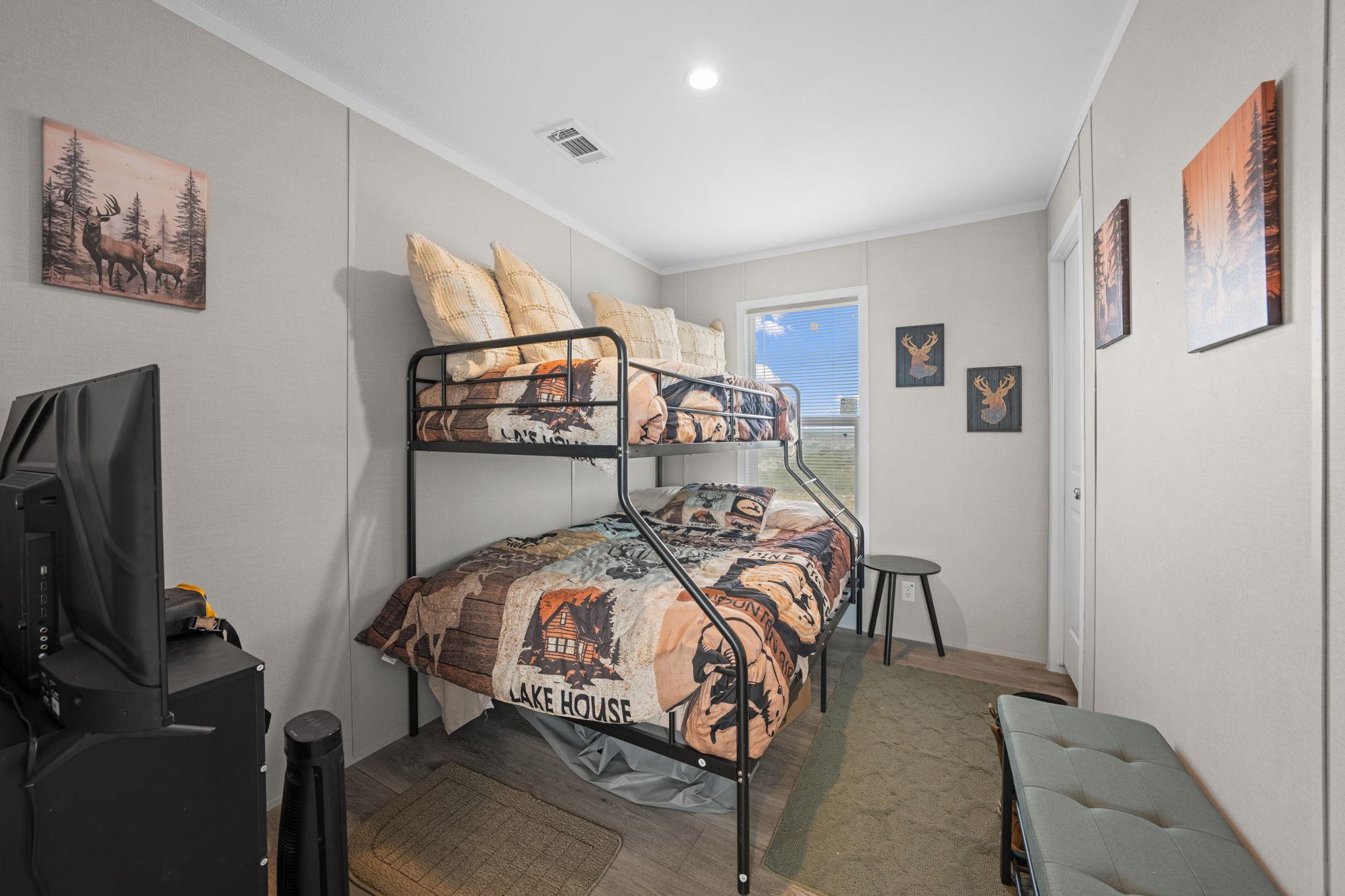 13812 High Lonesome Rd, Del Rio, TX 78840