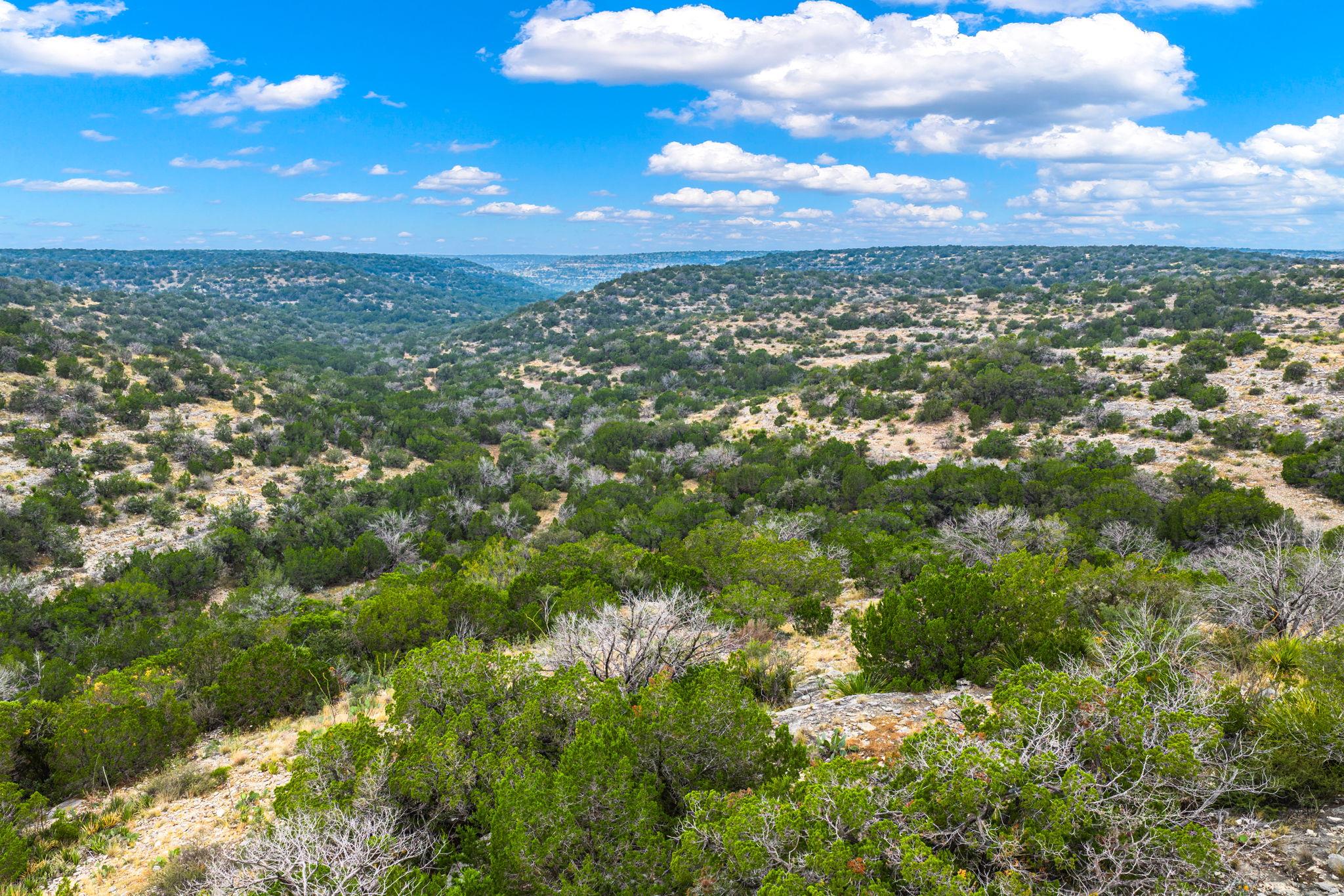 13812 High Lonesome Rd, Del Rio, TX 78840