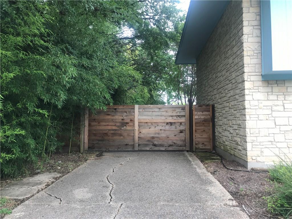2105 Rabb Rd # Upper, Austin, TX 78704