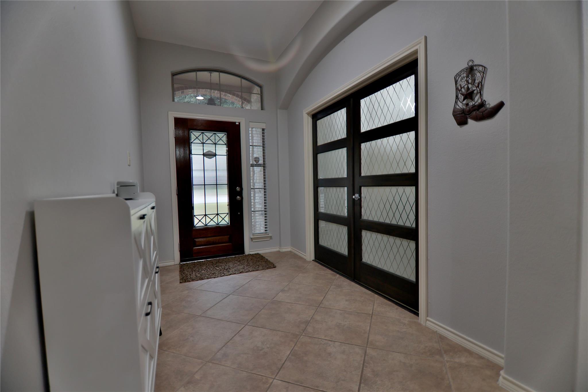 410 Olmos Dr, Leander, TX 78641