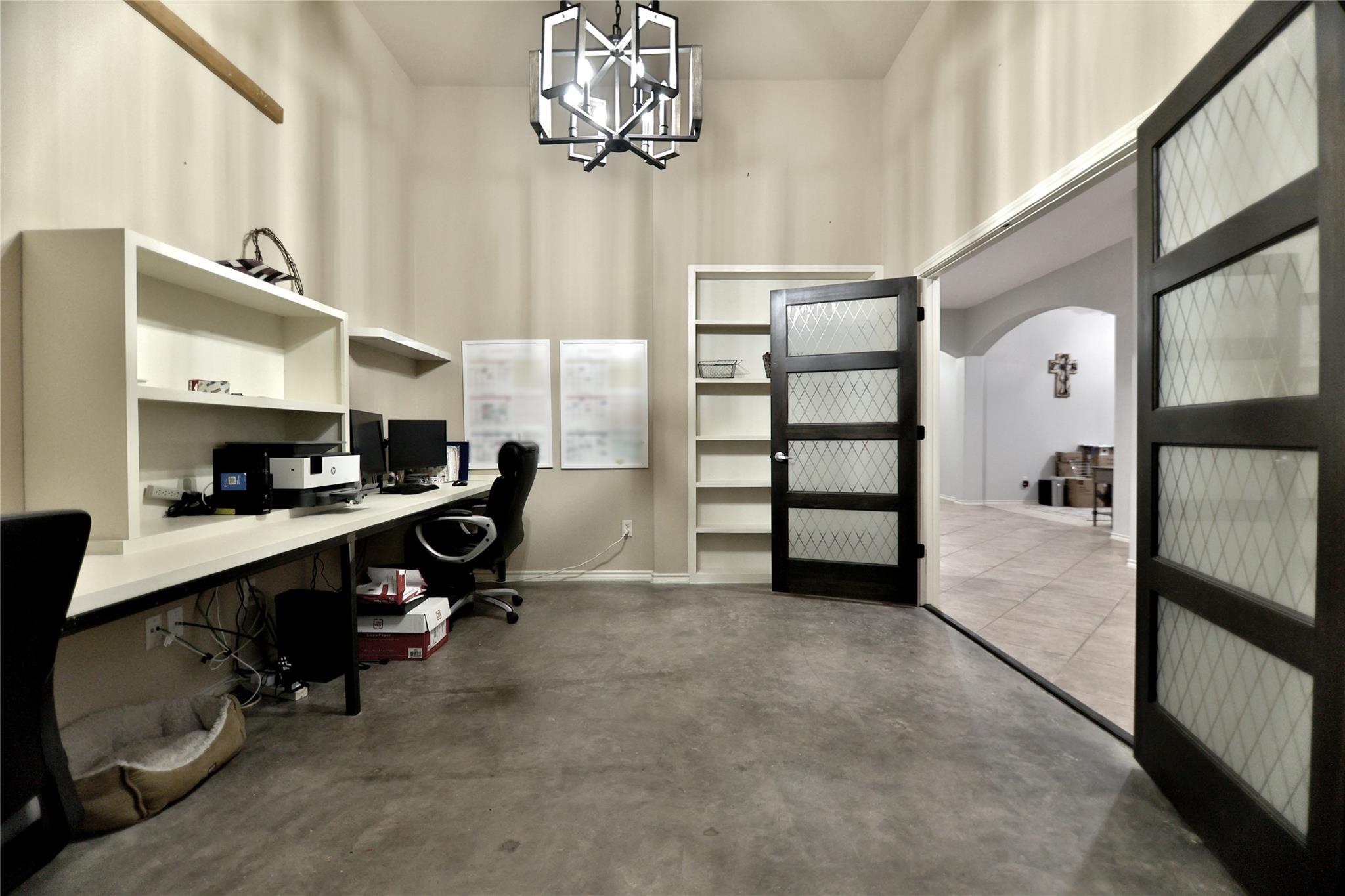 410 Olmos Dr, Leander, TX 78641