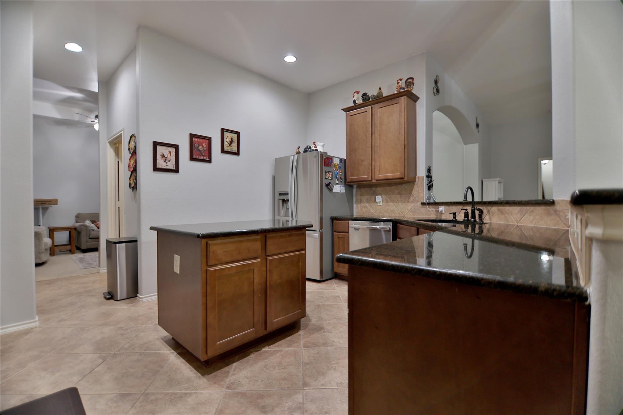 410 Olmos Dr, Leander, TX 78641