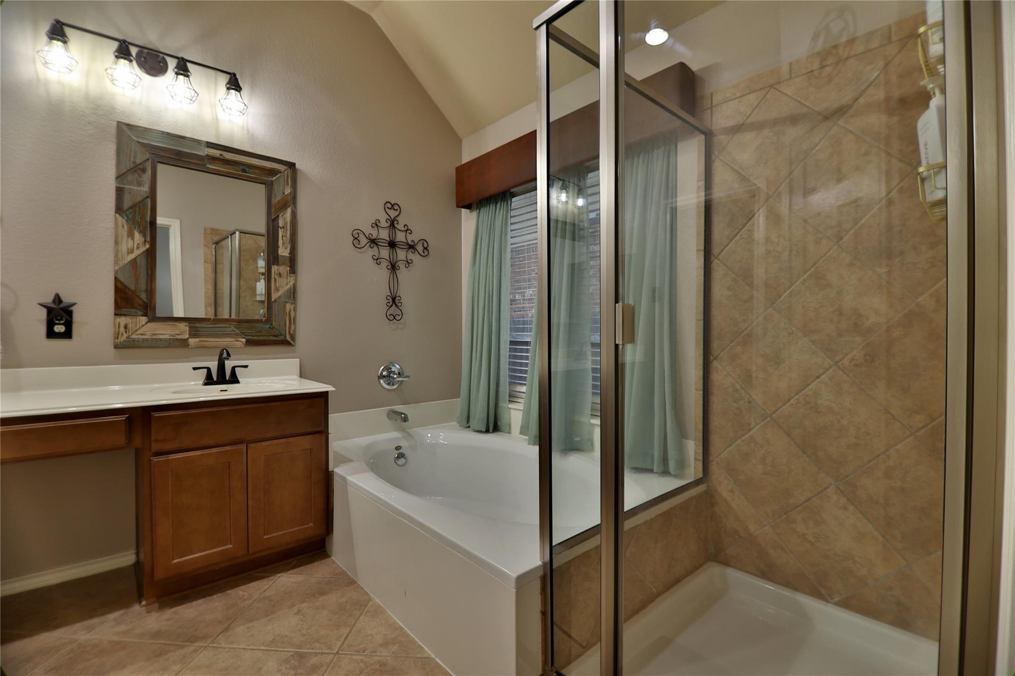 410 Olmos Dr, Leander, TX 78641