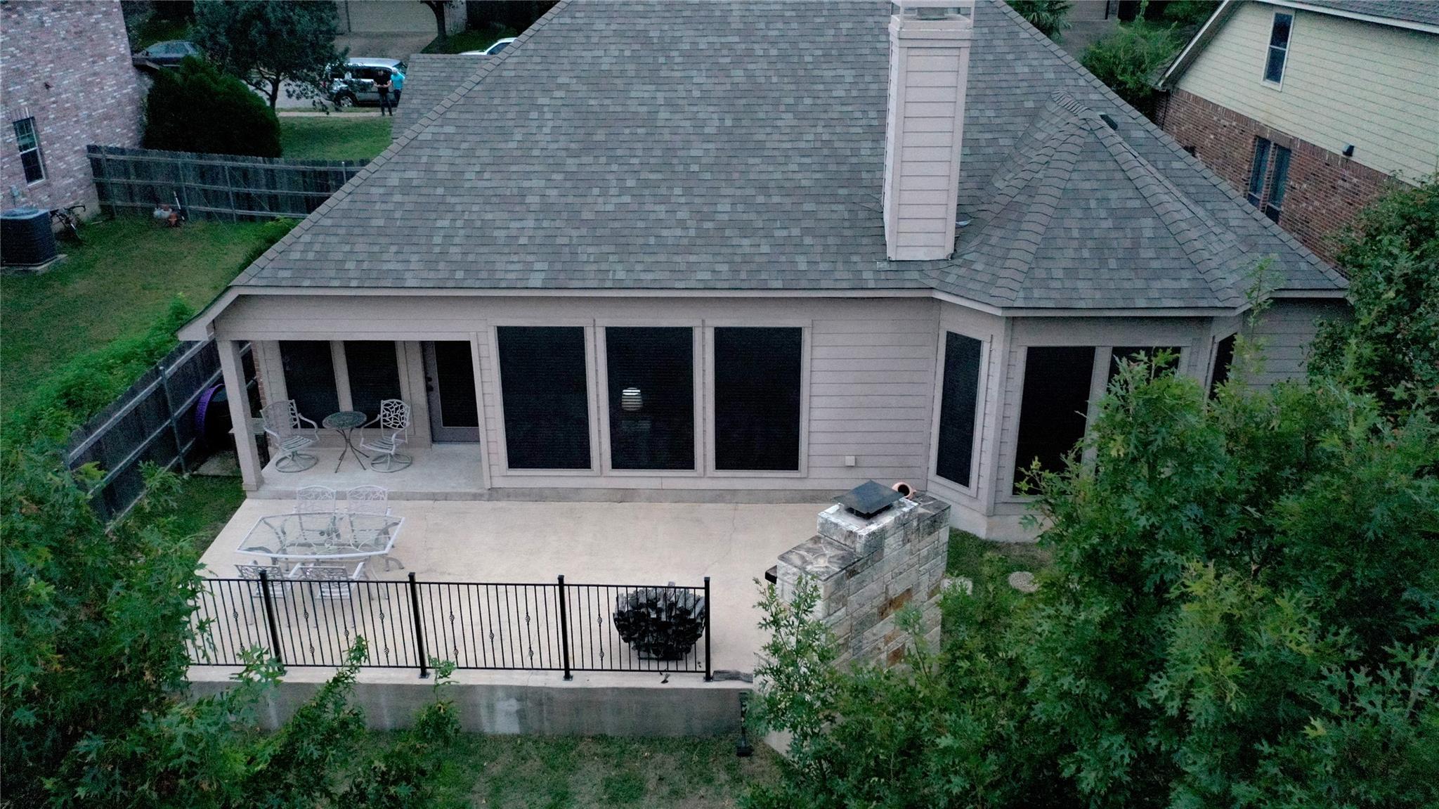 410 Olmos Dr, Leander, TX 78641