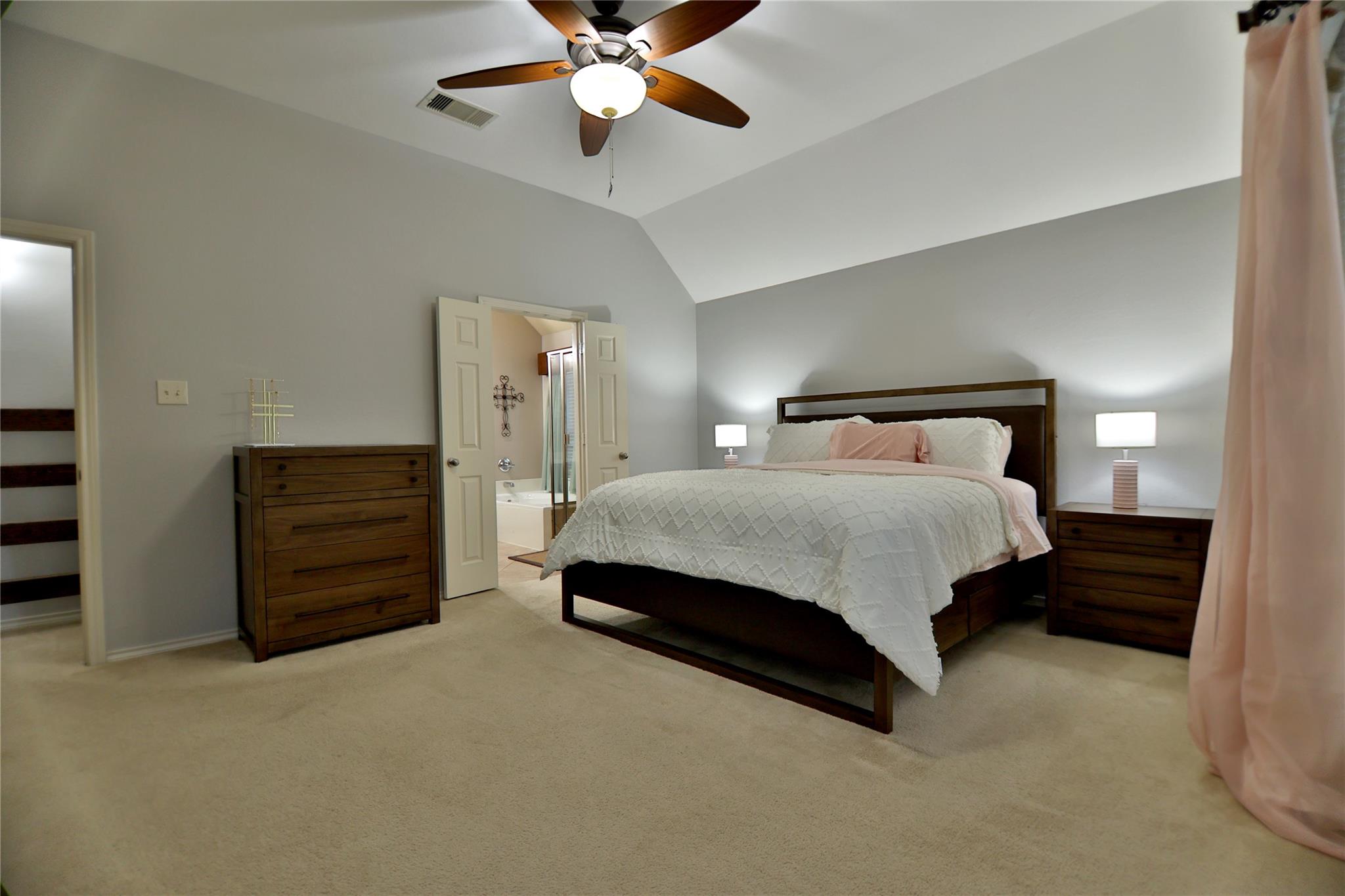 410 Olmos Dr, Leander, TX 78641