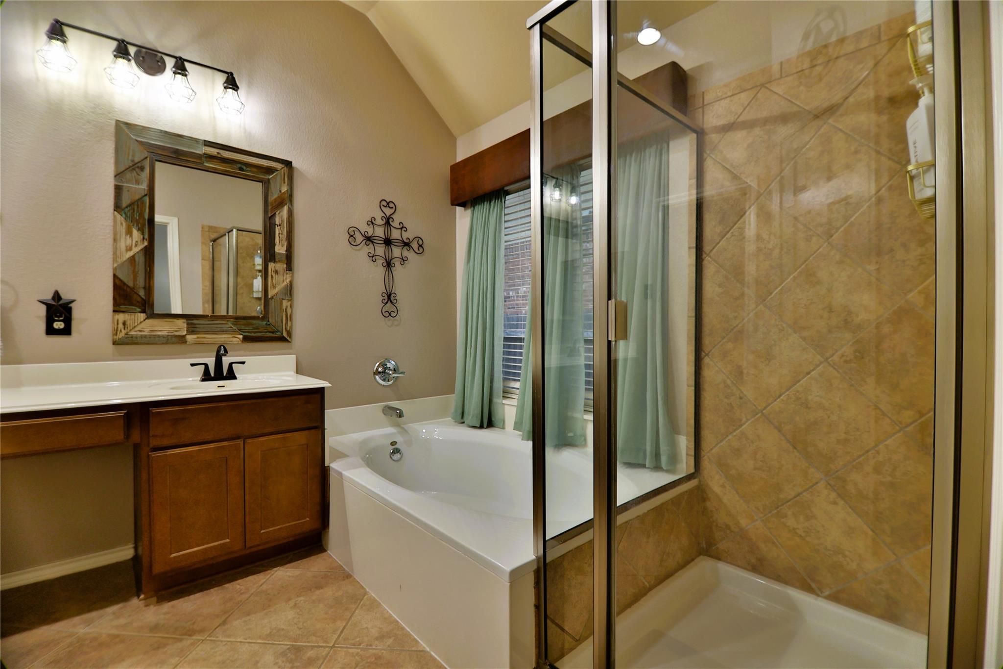 410 Olmos Dr, Leander, TX 78641